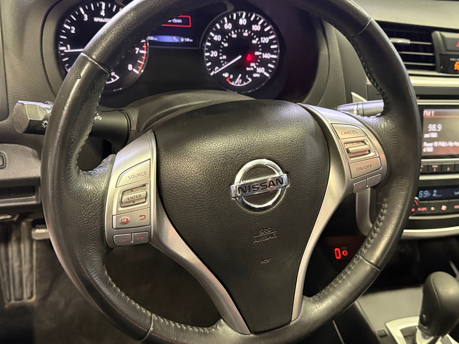 Thumbnail: 2017 Nissan Altima - 5