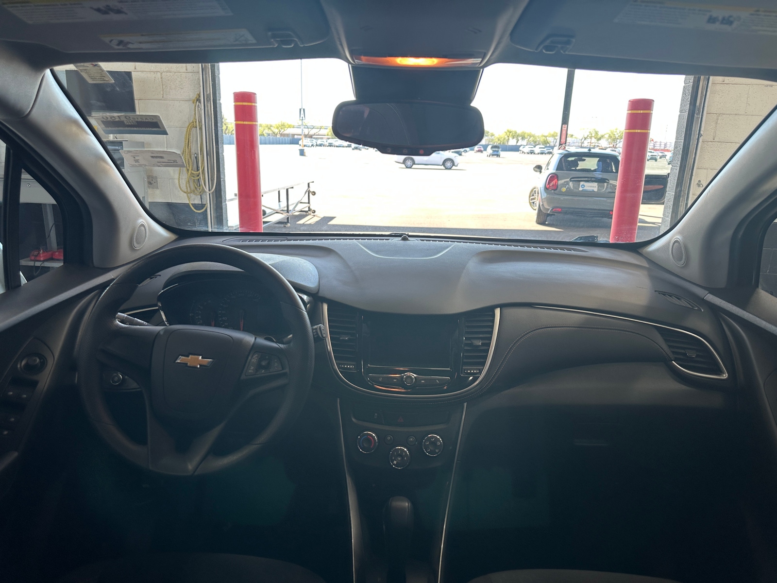 Thumbnail: 2018 Chevrolet Trax - 3