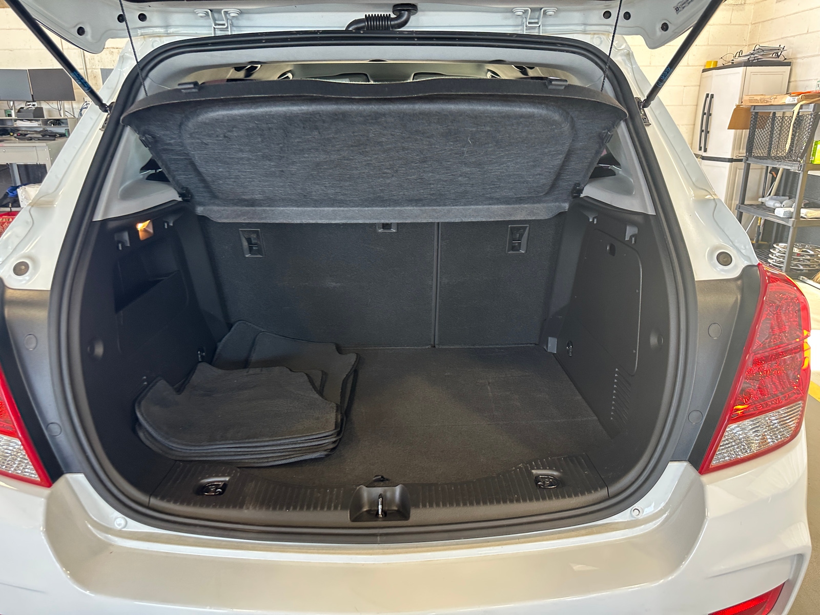 Thumbnail: 2018 Chevrolet Trax - 7
