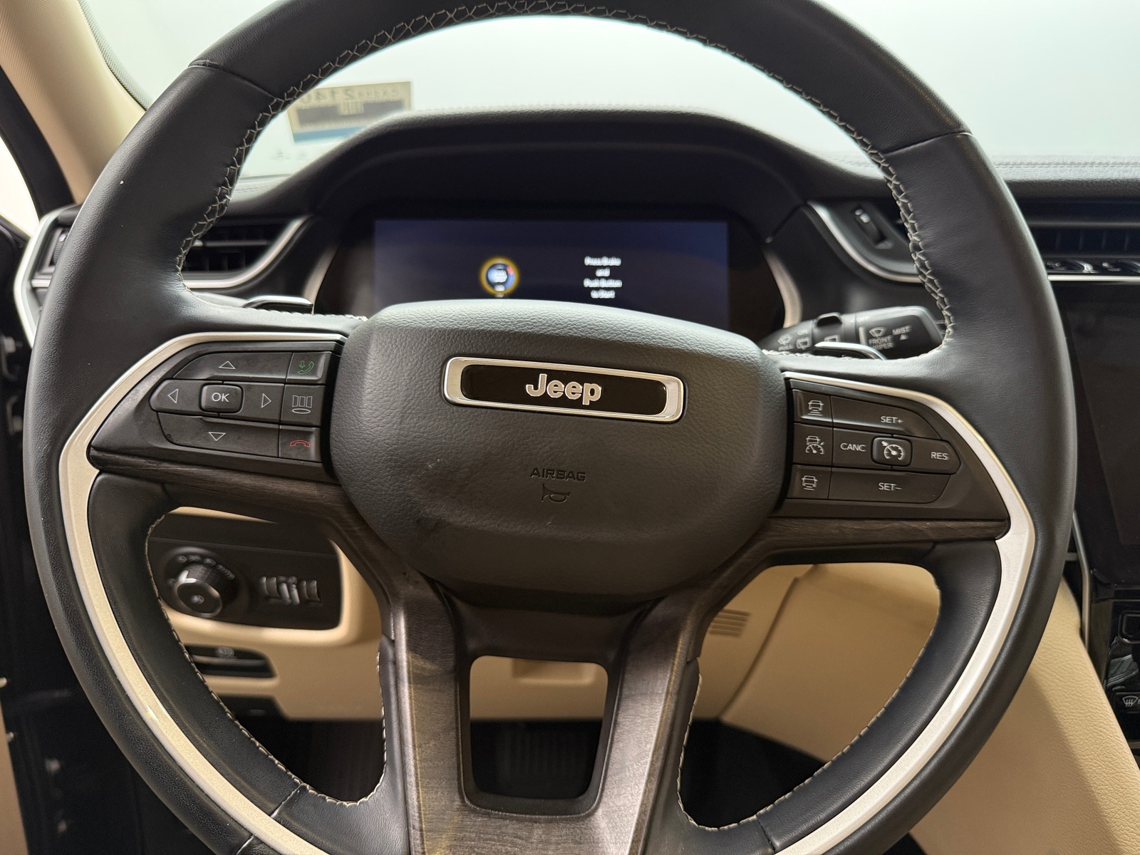 Thumbnail: 2021 Jeep Grand Cherokee L - 4