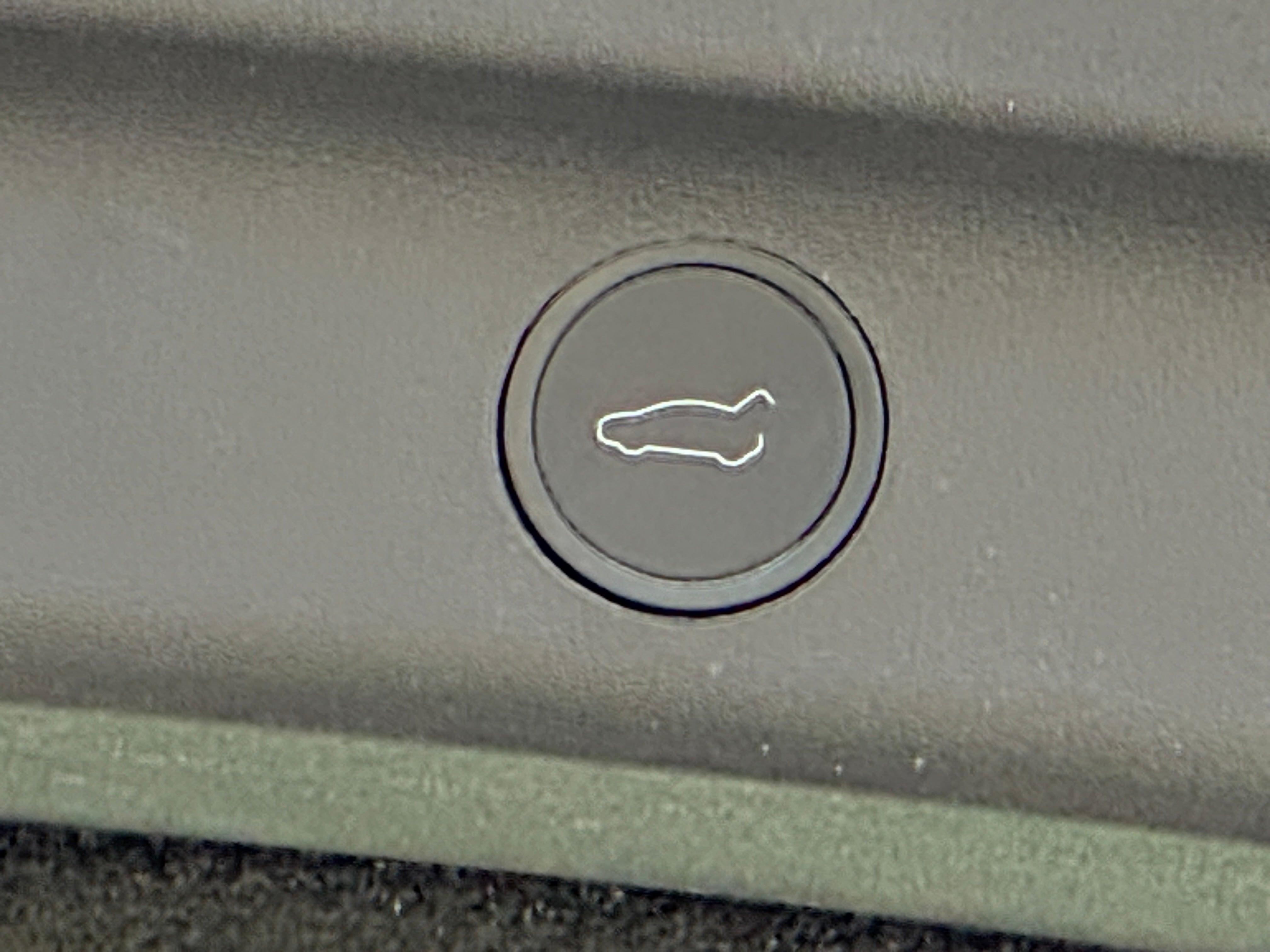 Used 2023 Tesla Model Y Long Range with VIN 7SAYGDEEXPA209137 for sale in Oak Creek, WI