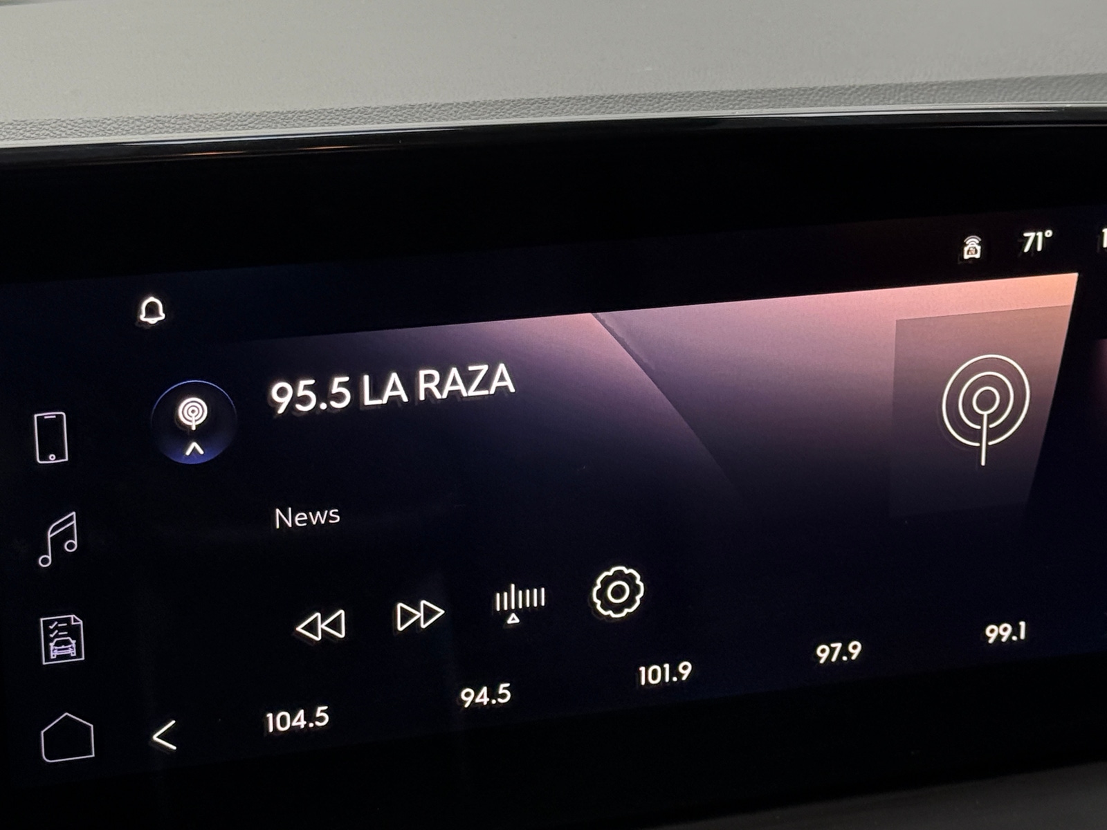 Thumbnail: 2024 Buick Encore GX - 4