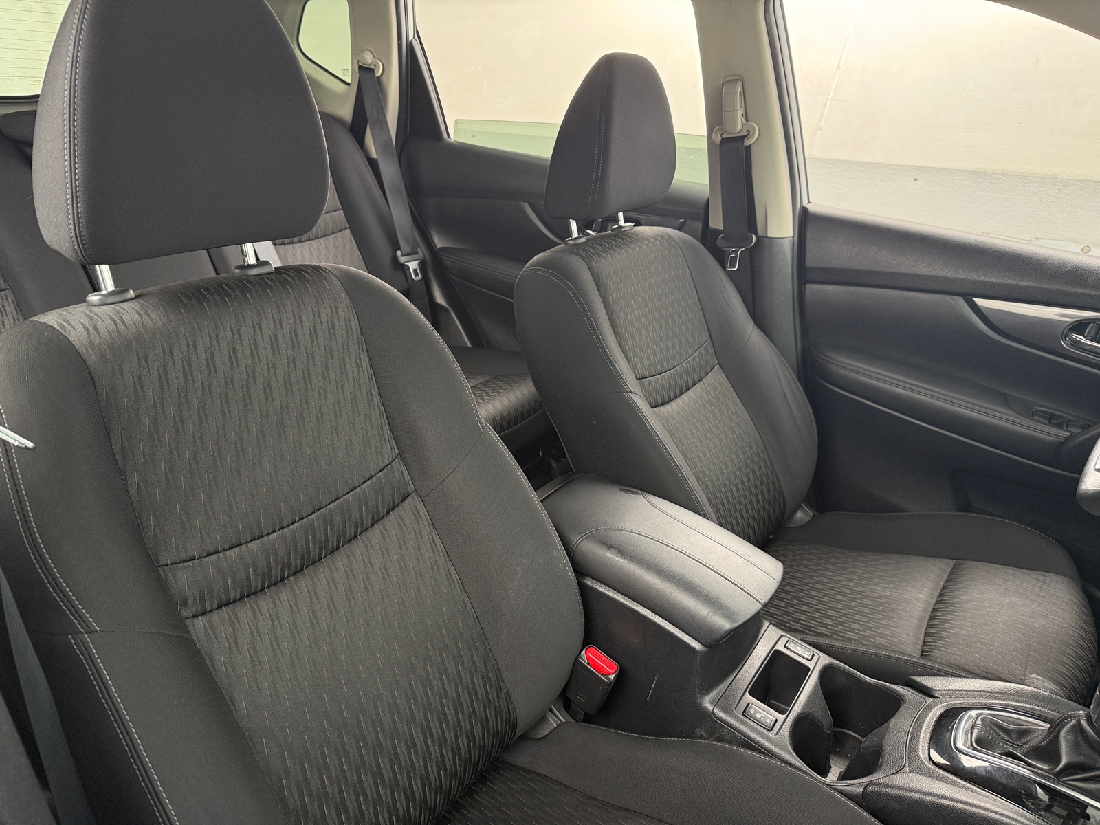 Thumbnail: 2017 Nissan Rogue - 2