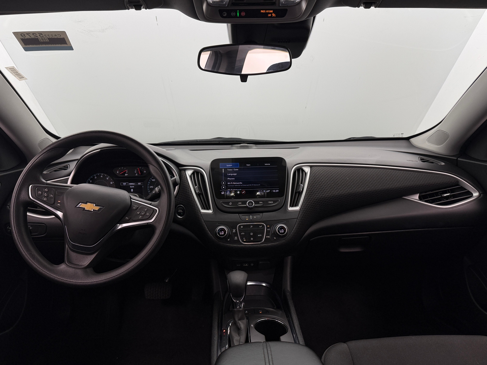 Thumbnail: 2024 Chevrolet Malibu - 3