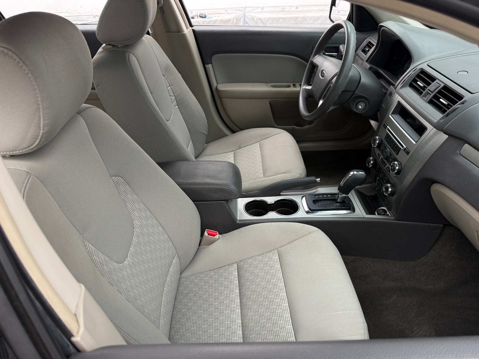 Thumbnail: 2011 Ford Fusion - 2