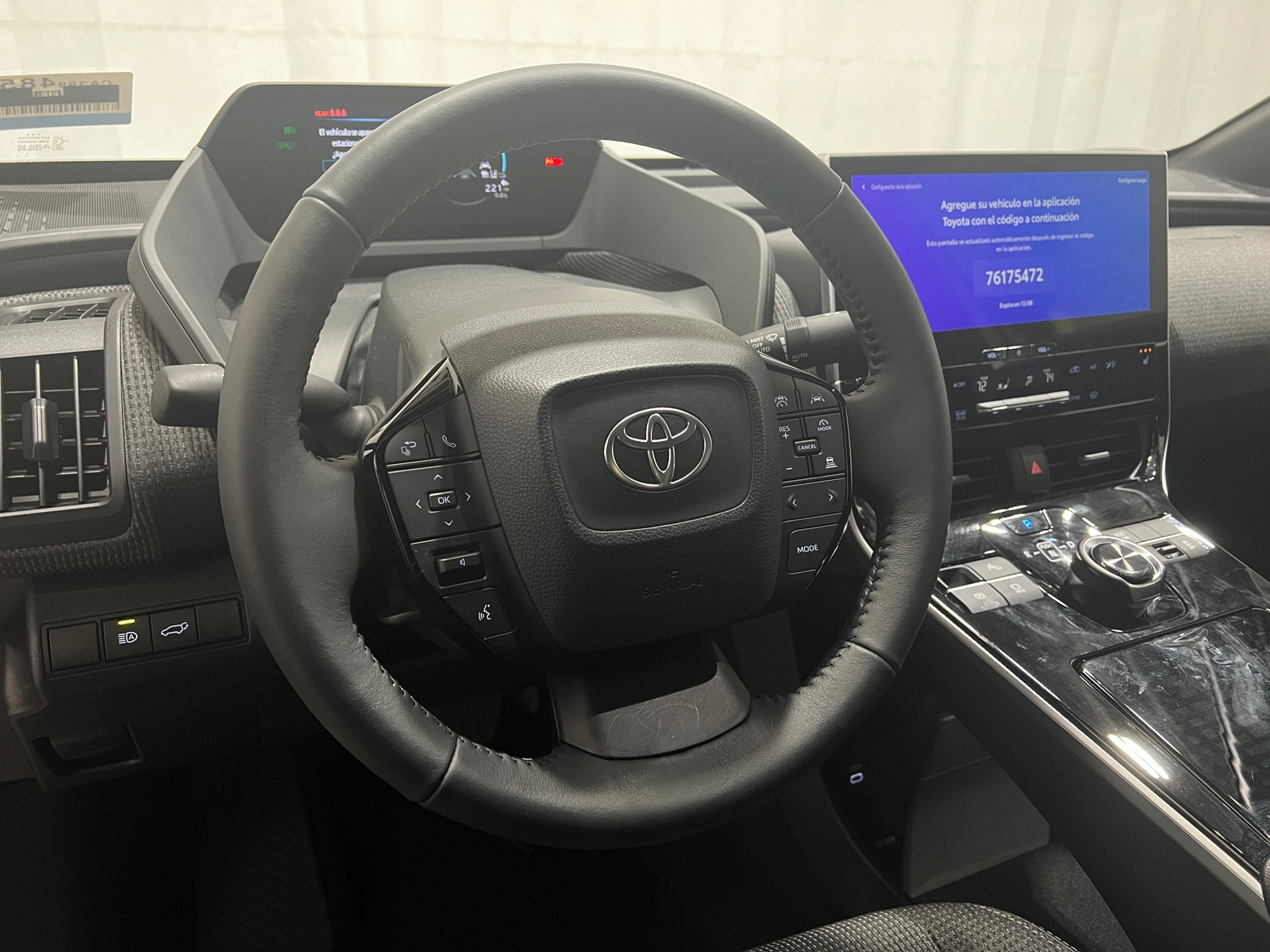 Thumbnail: 2025 Toyota bZ4X - 5