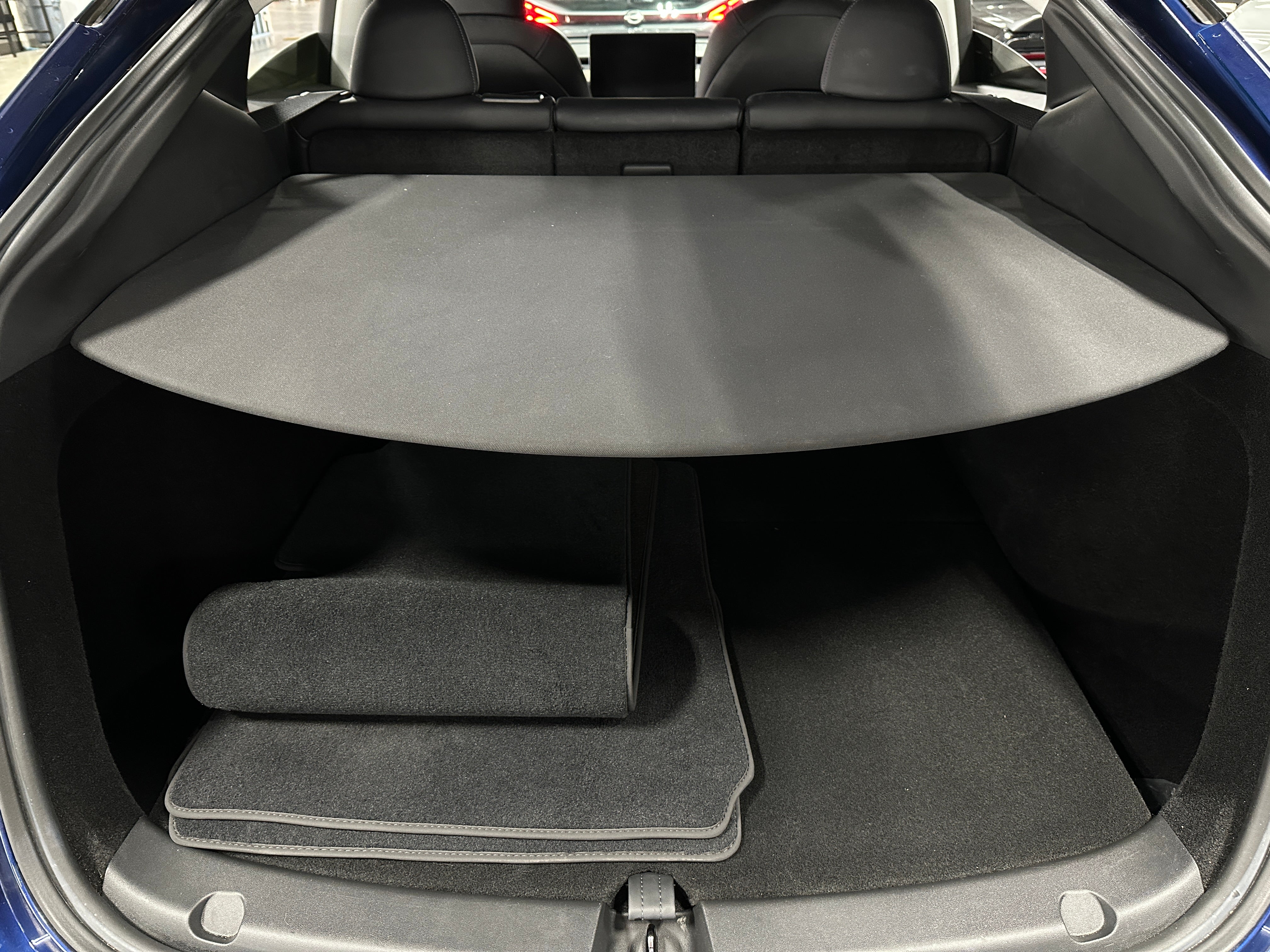 Used 2022 Tesla Model Y Long Range with VIN 7SAYGDEE2NA003890 for sale in Oak Creek, WI