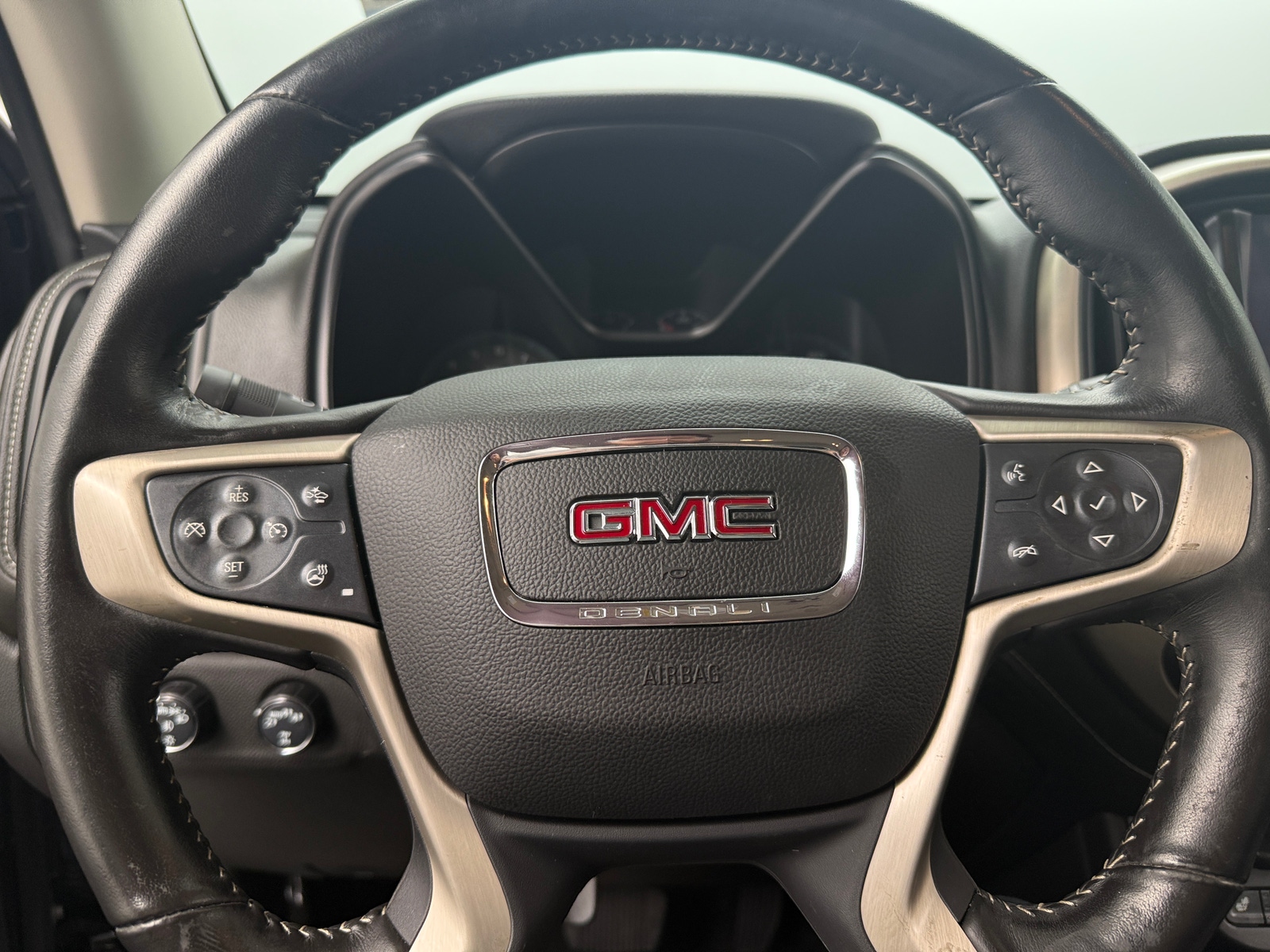 Thumbnail: 2022 GMC Canyon - 4