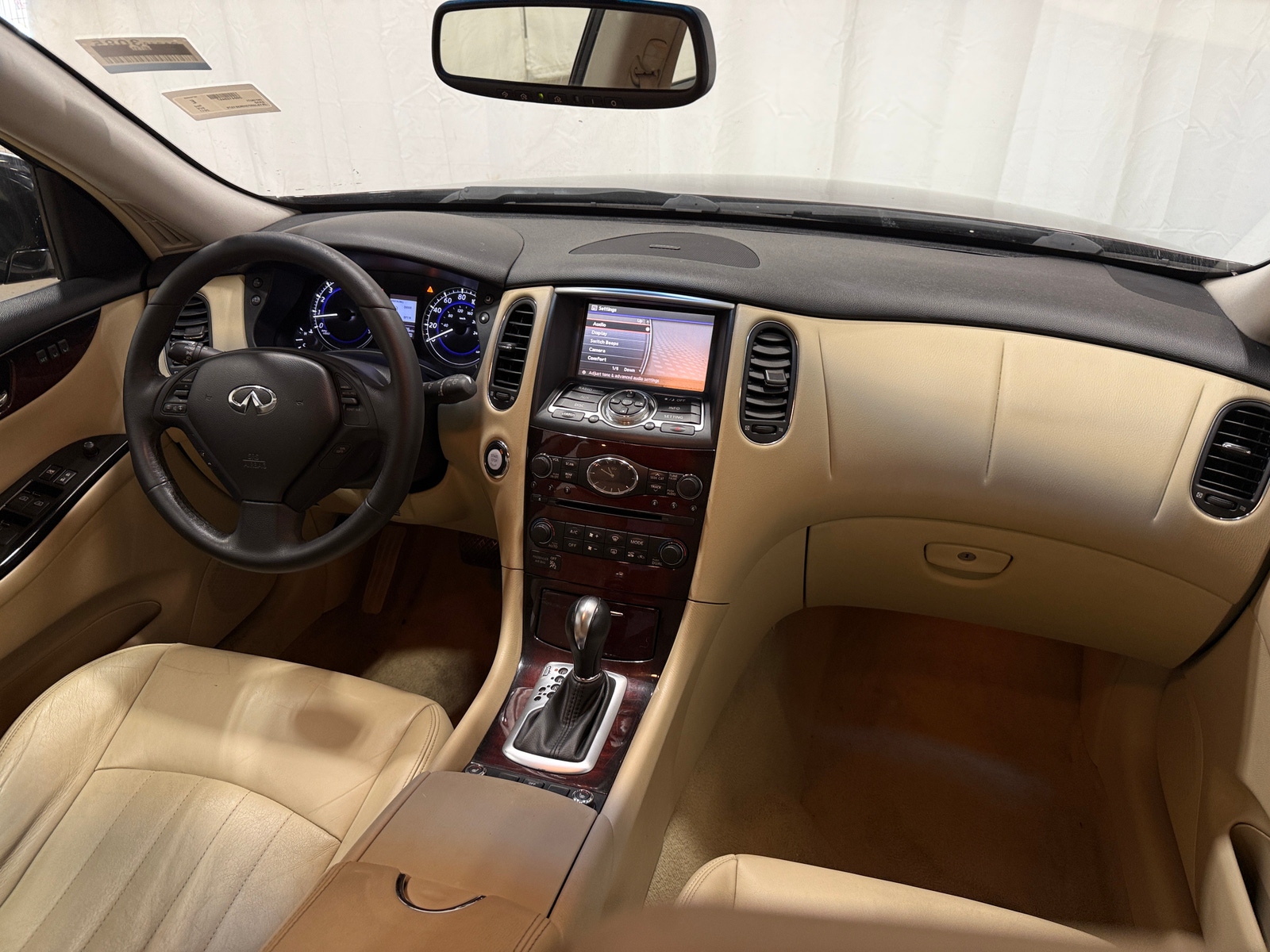 Thumbnail: 2017 INFINITI QX50 - 2
