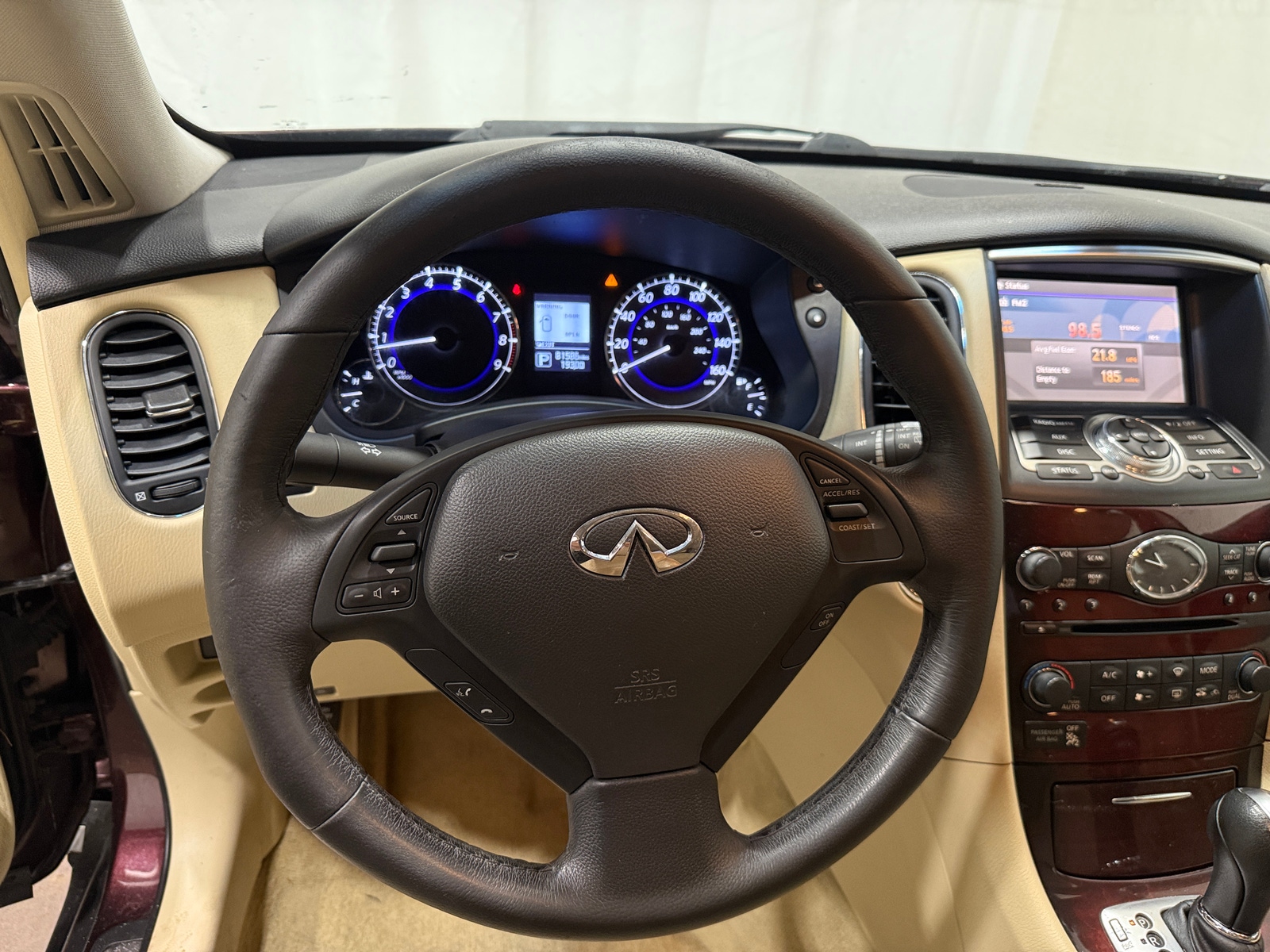 Thumbnail: 2017 INFINITI QX50 - 4