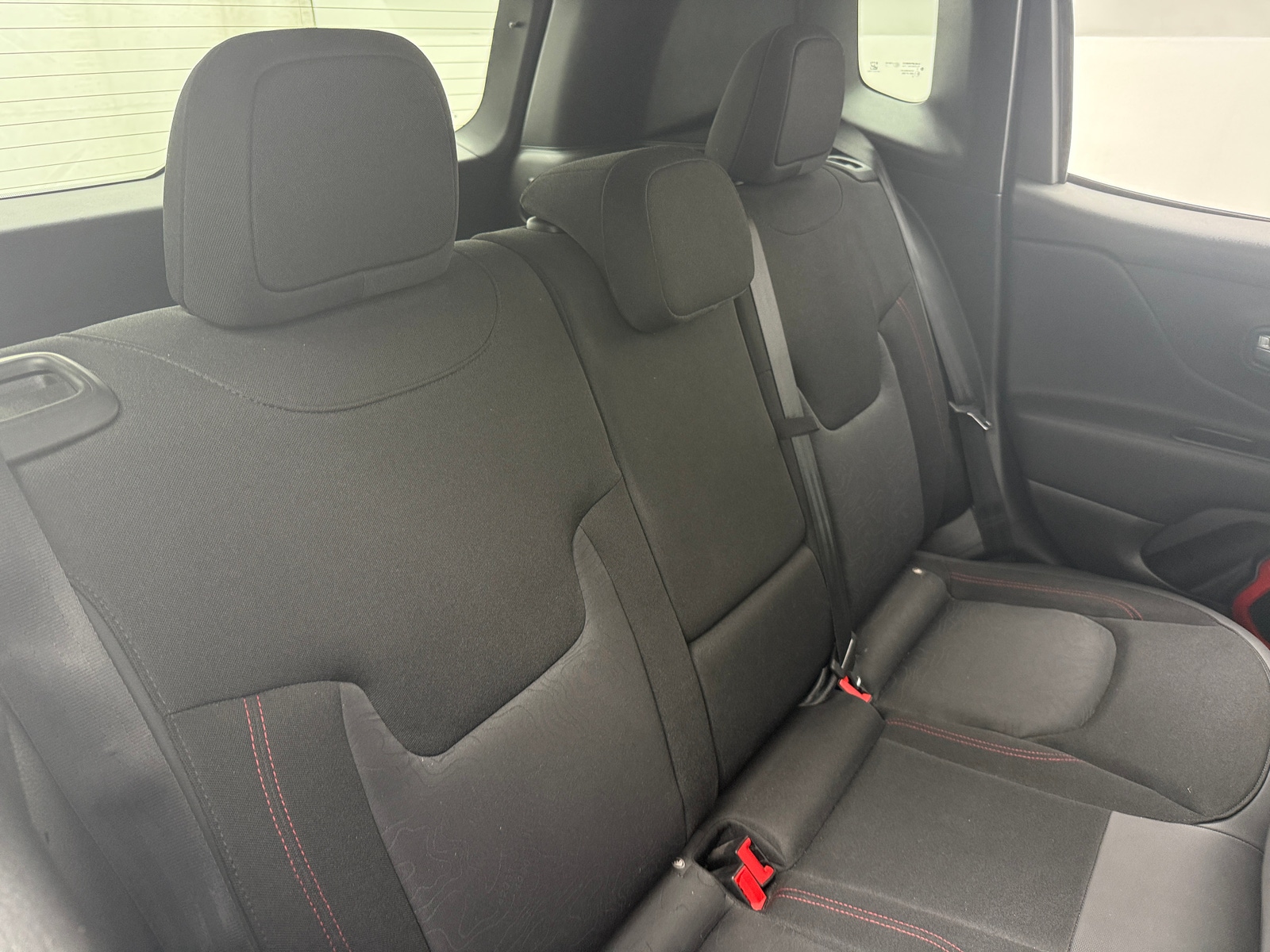 Thumbnail: 2017 Jeep Renegade - 6