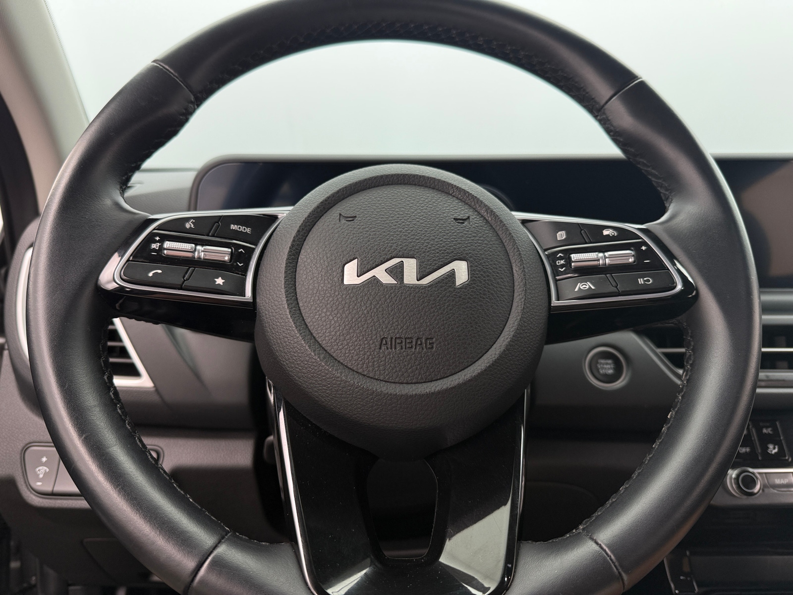 Thumbnail: 2024 Kia Seltos - 4