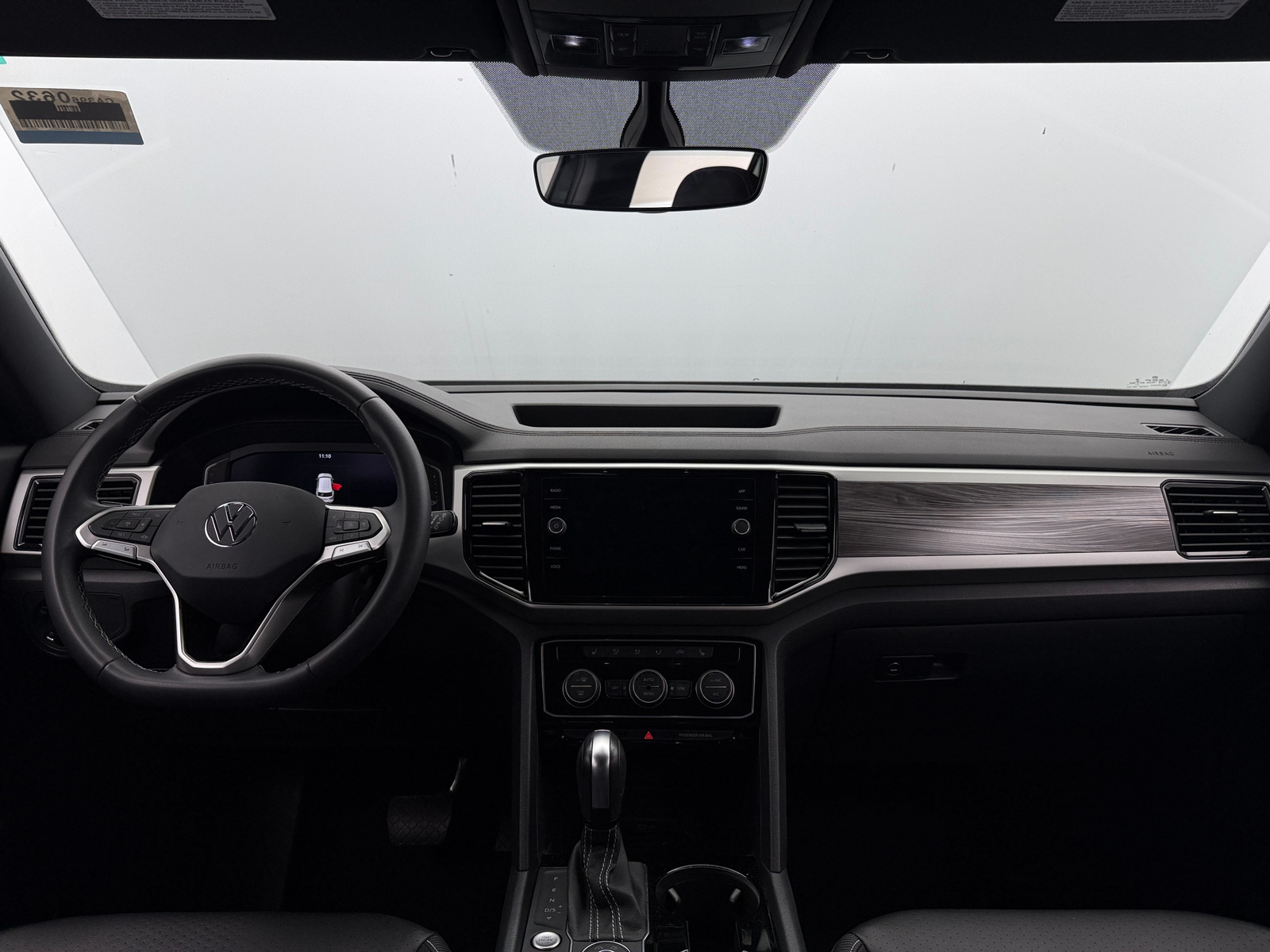 Thumbnail: 2023 Volkswagen Atlas - 2