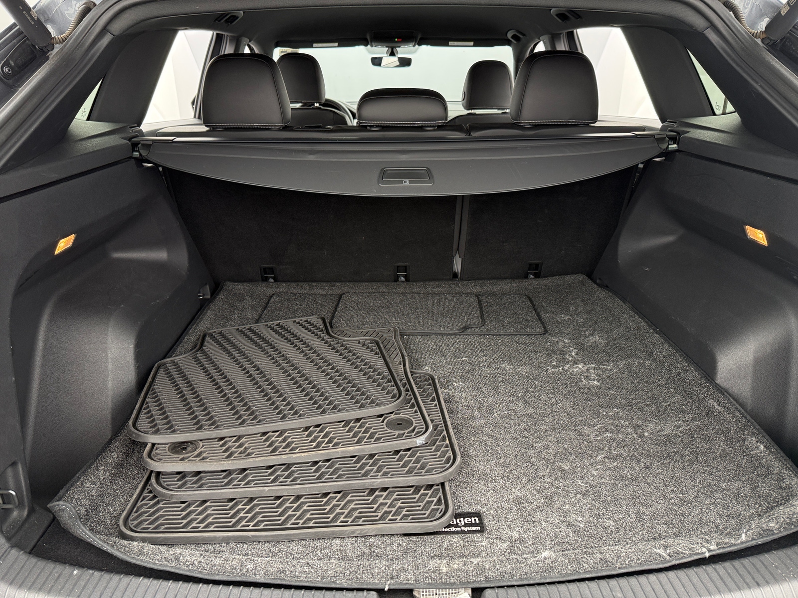 Thumbnail: 2023 Volkswagen Atlas - 6