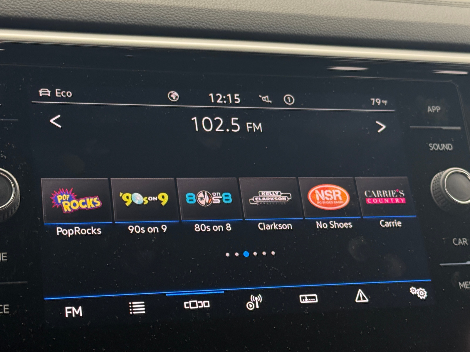 Thumbnail: 2023 Volkswagen Atlas - 3