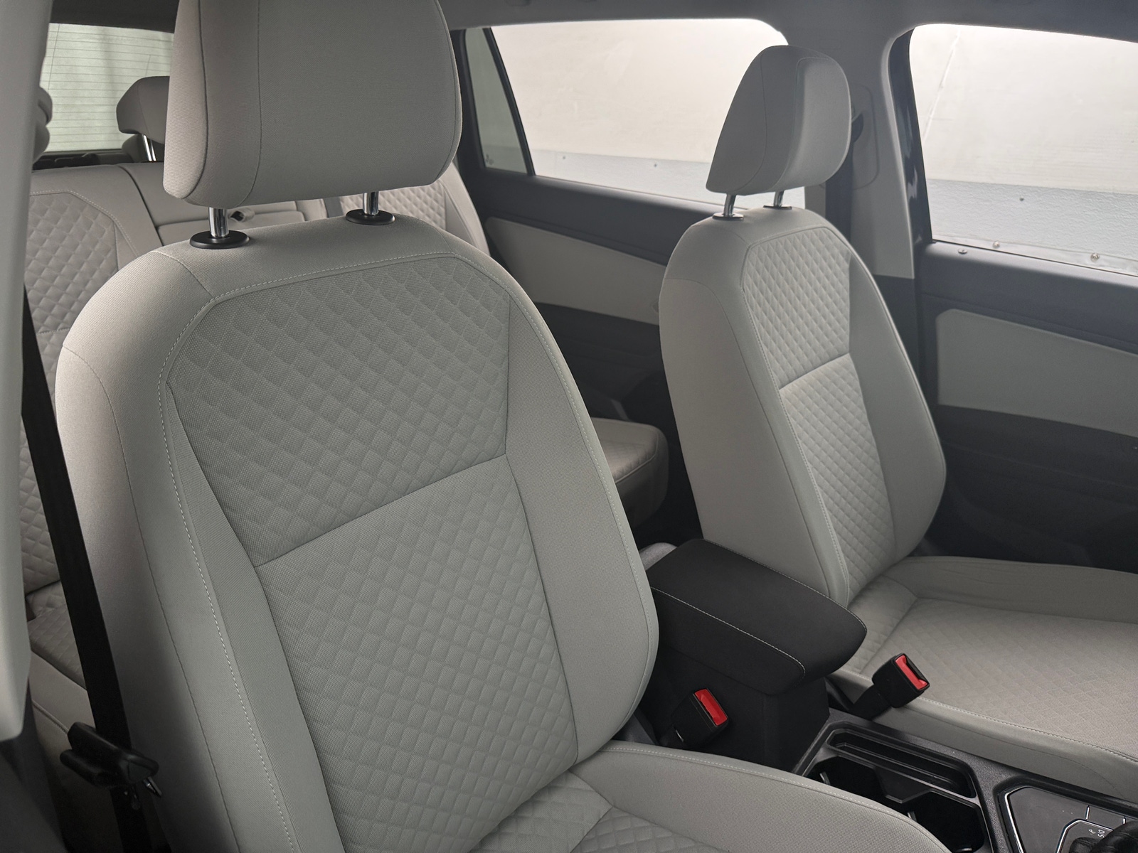Thumbnail: 2021 Volkswagen Tiguan - 2