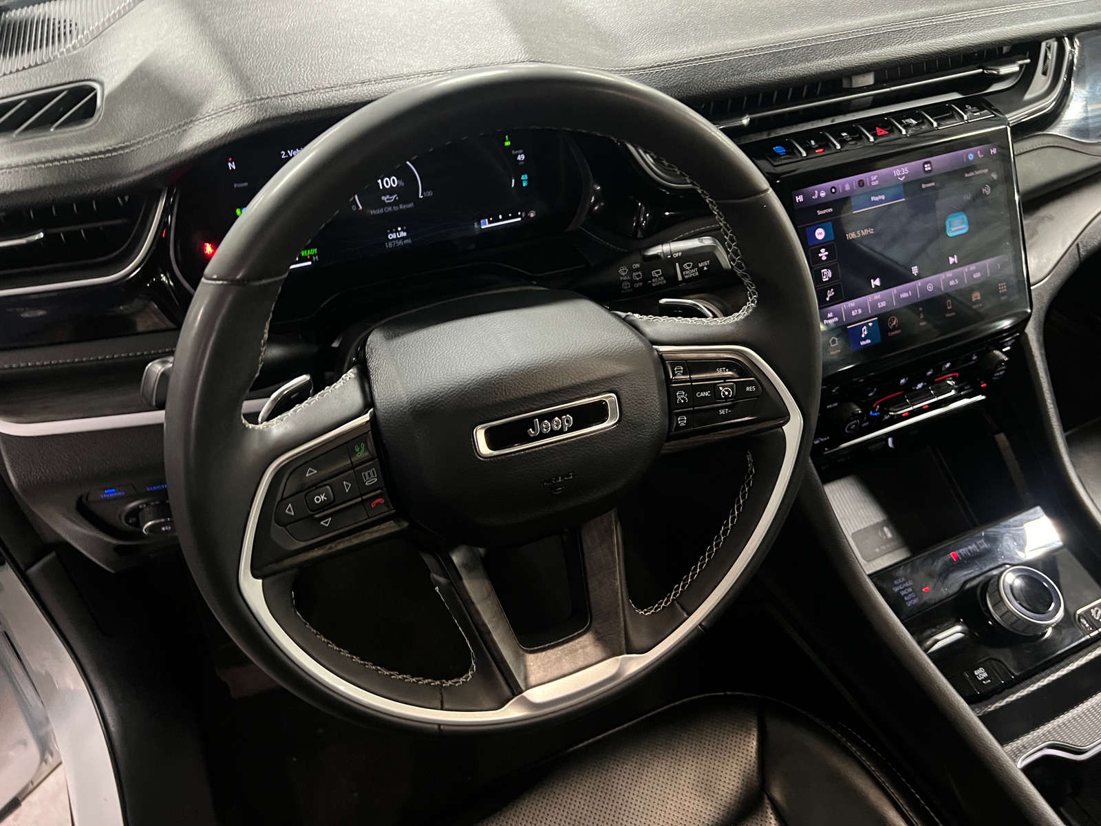 Thumbnail: 2023 Jeep Grand Cherokee - 4