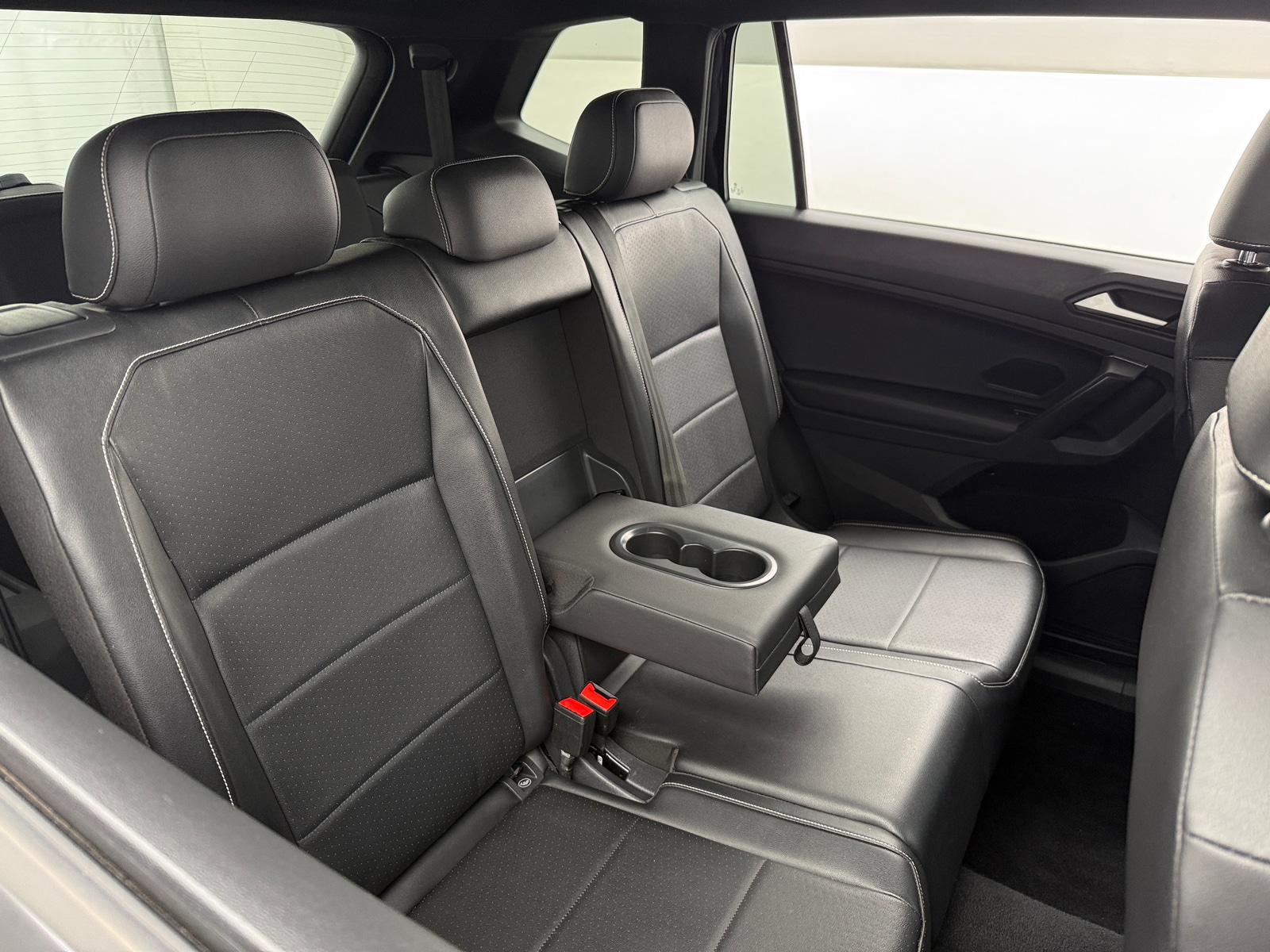 Thumbnail: 2021 Volkswagen Tiguan - 5