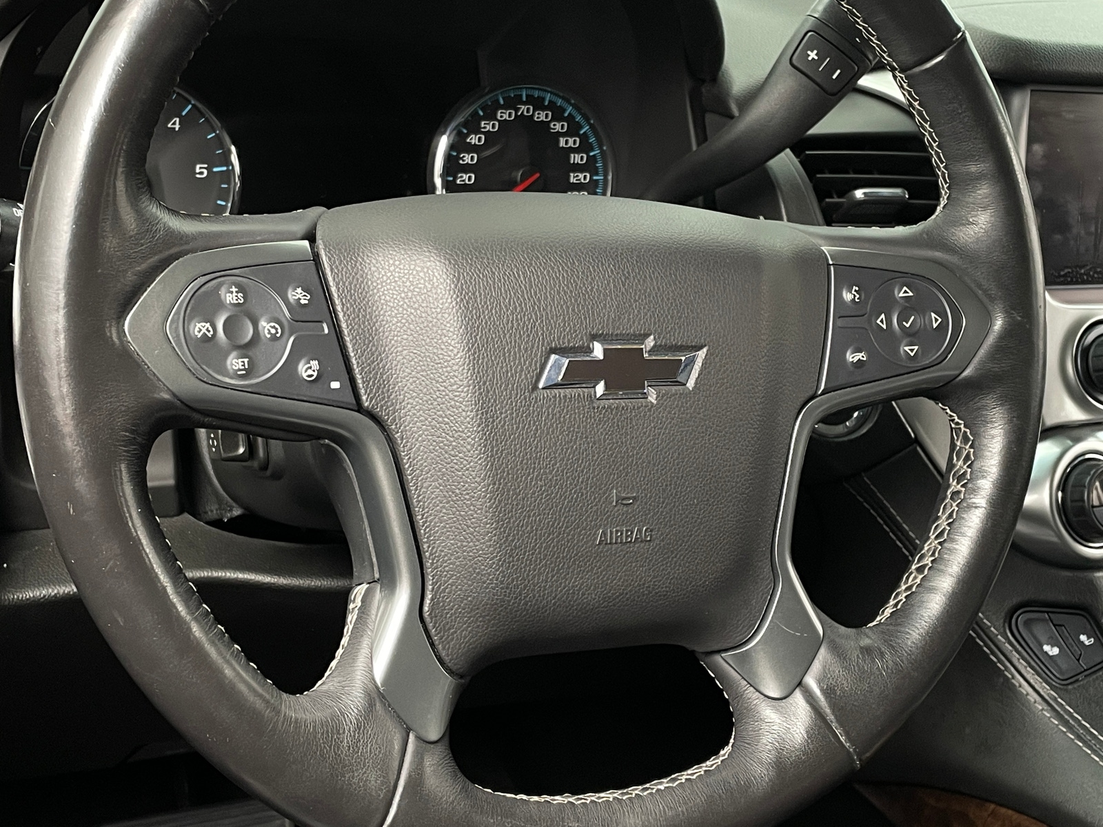 Thumbnail: 2017 Chevrolet Tahoe - 4