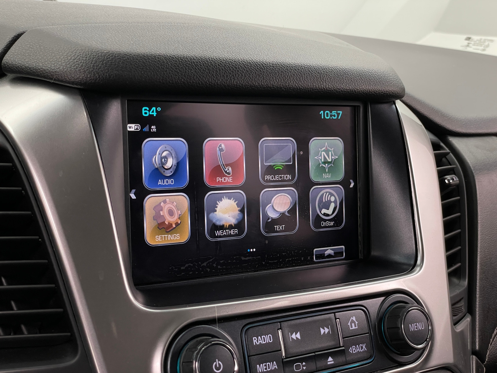 Thumbnail: 2017 Chevrolet Tahoe - 3
