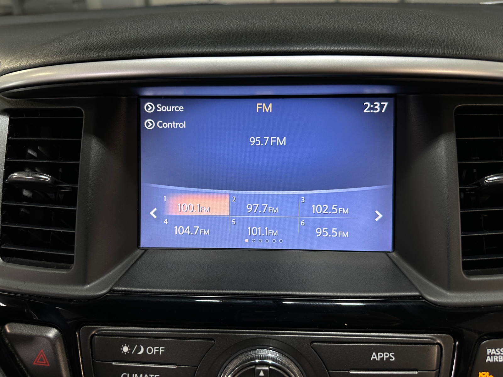 Thumbnail: 2018 Nissan Pathfinder - 4