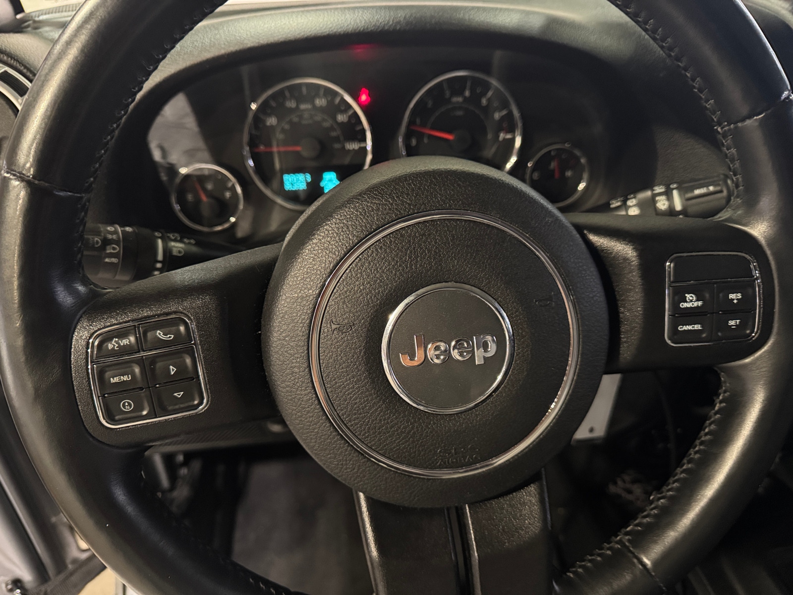 Thumbnail: 2015 Jeep Wrangler - 5