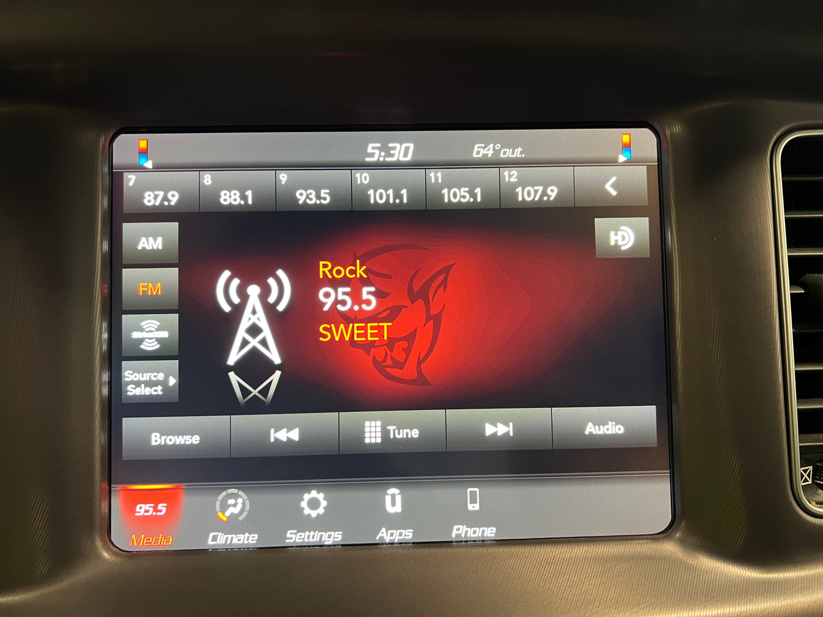 Thumbnail: 2023 Dodge Charger - 4