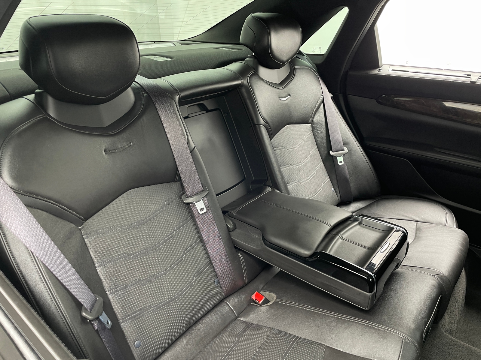 Thumbnail: 2016 Cadillac CT6 - 5