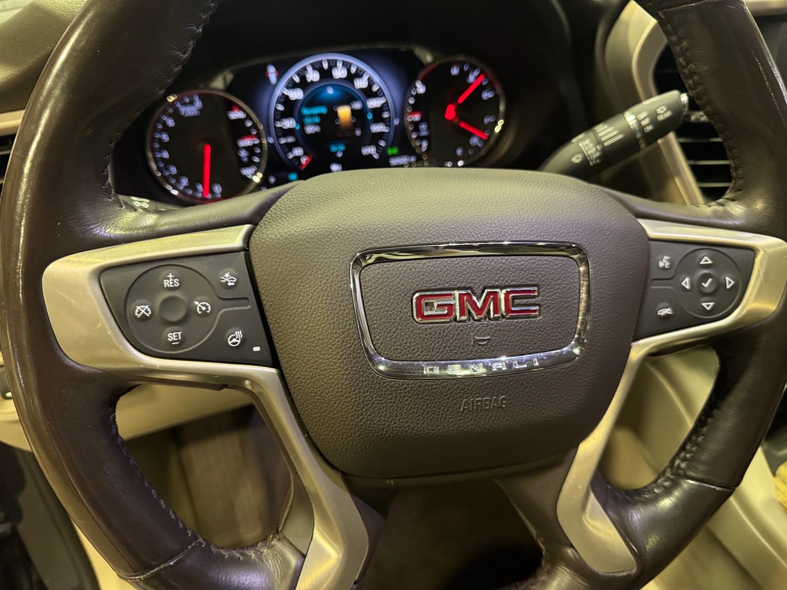 Thumbnail: 2019 GMC Acadia - 4