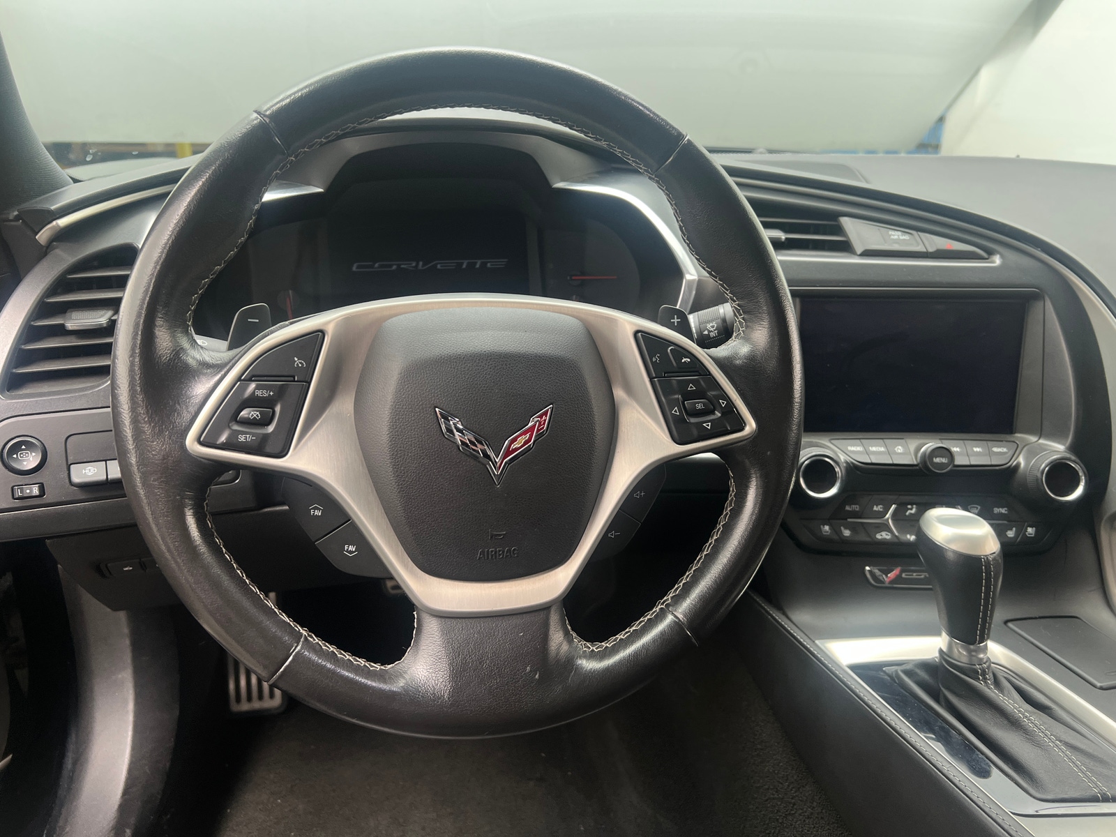 Thumbnail: 2014 Chevrolet Corvette - 3