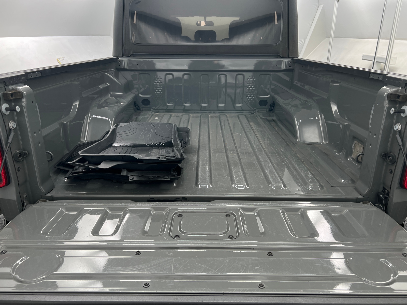 Thumbnail: 2021 Jeep Gladiator - 7