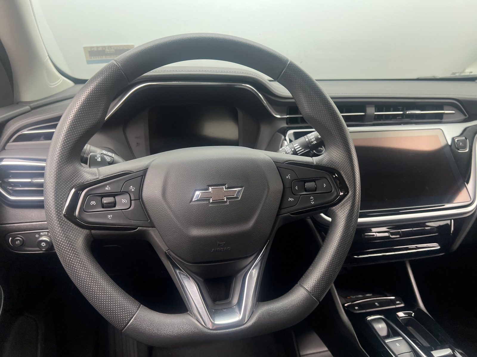 Thumbnail: 2023 Chevrolet Bolt EUV - 5