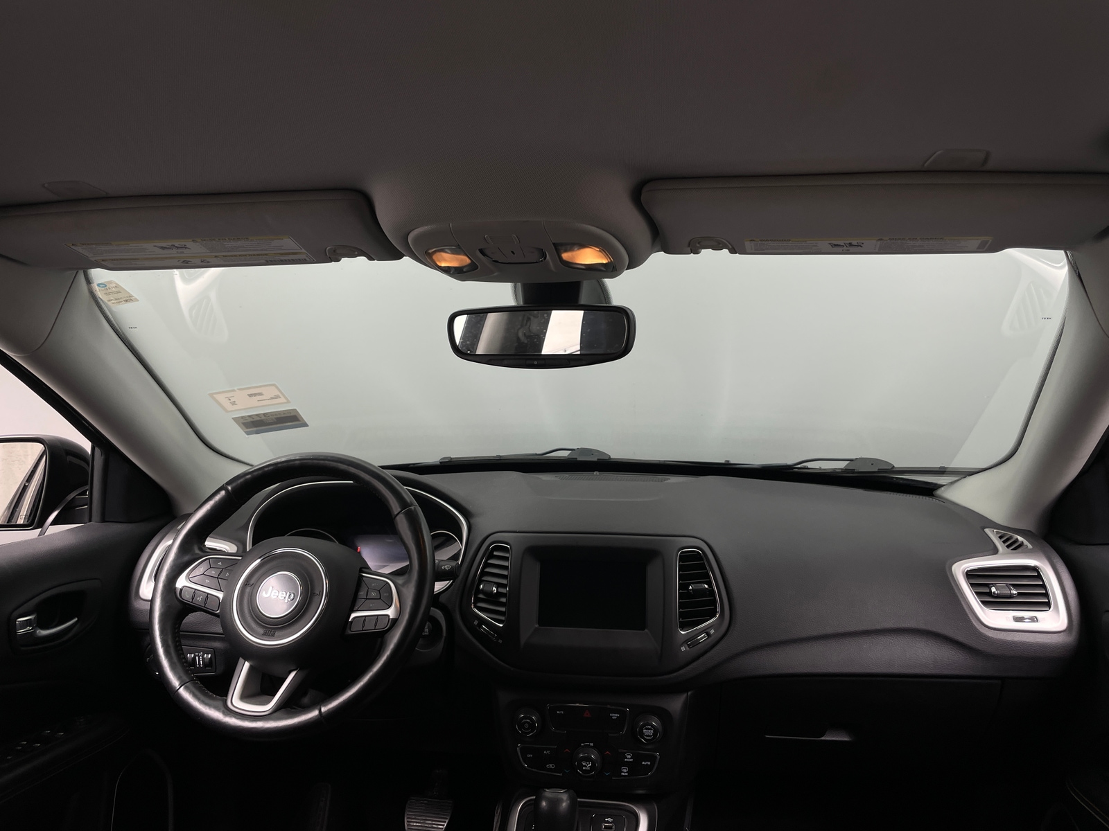 Thumbnail: 2018 Jeep Compass - 3