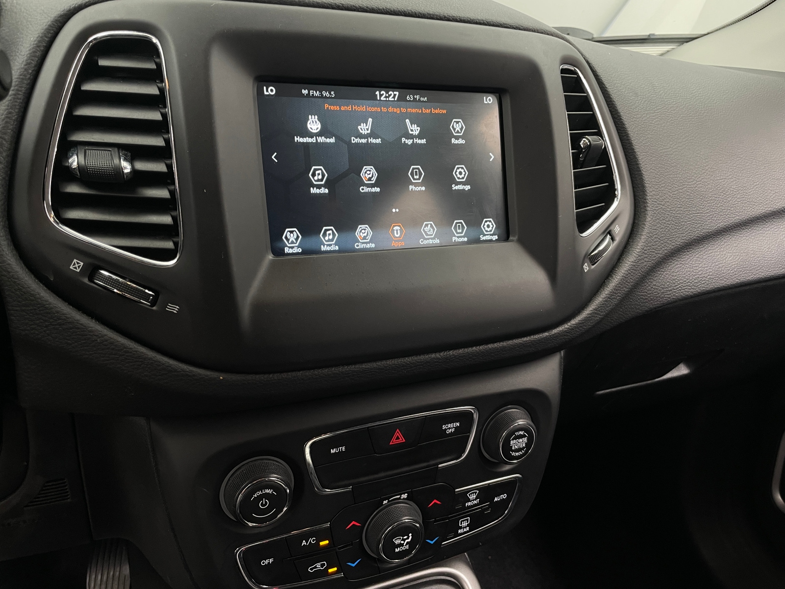 Thumbnail: 2018 Jeep Compass - 4