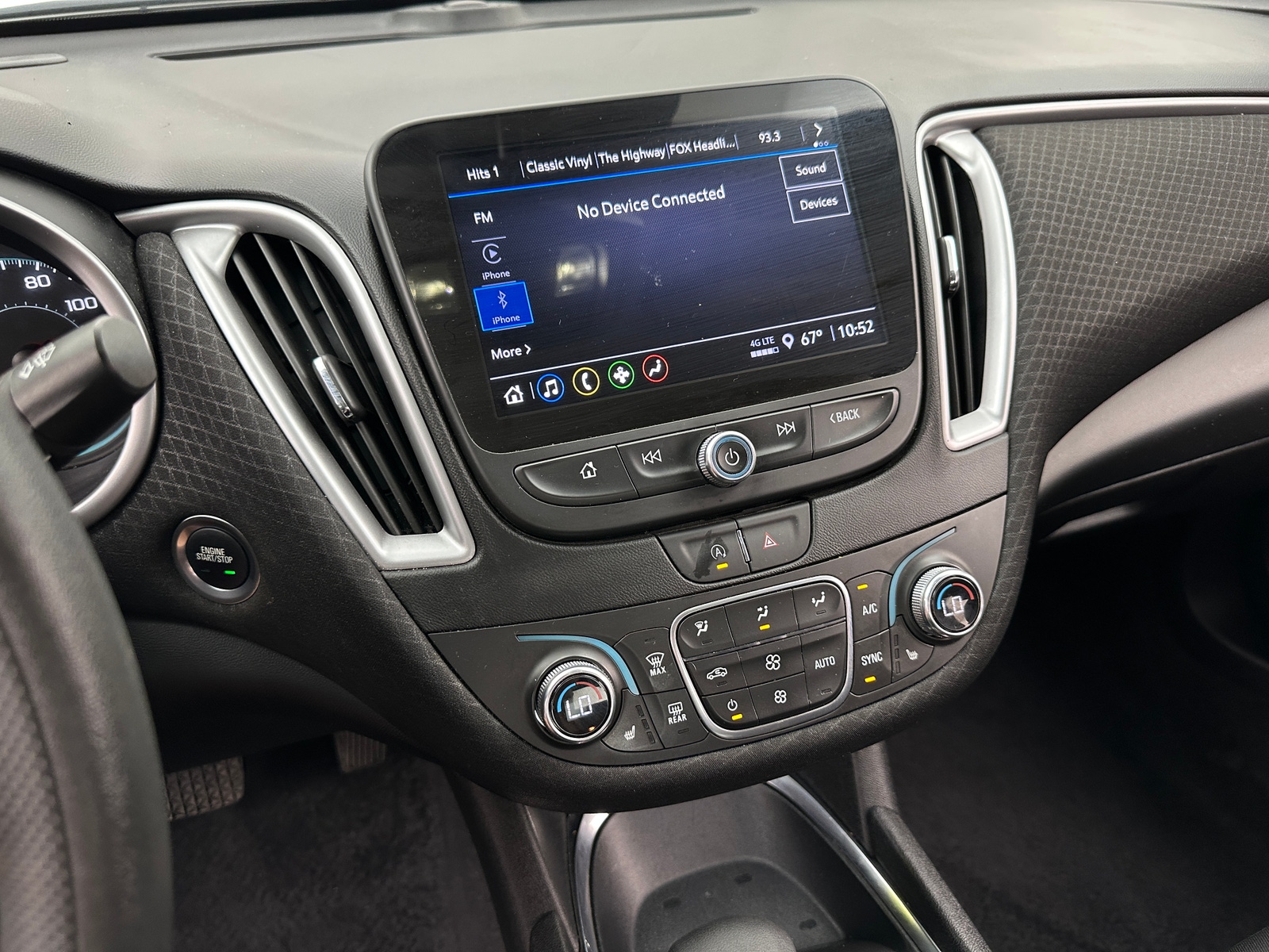 Thumbnail: 2025 Chevrolet Malibu - 4