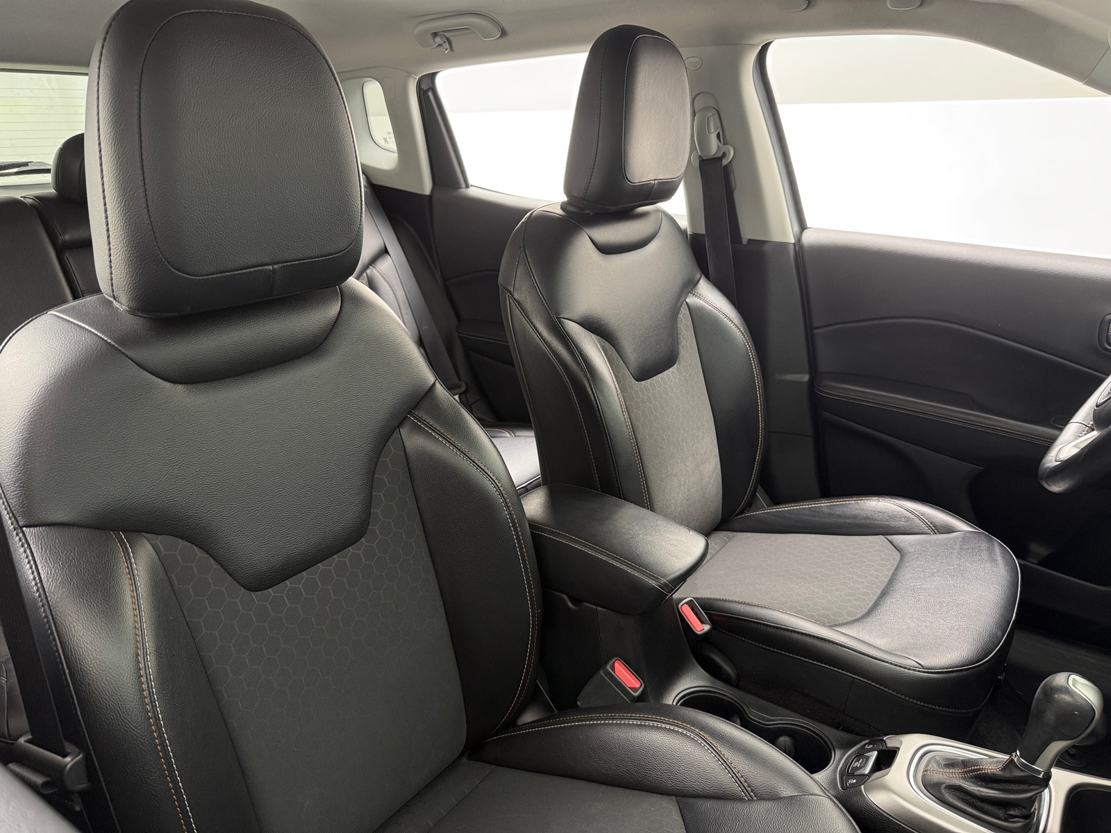 Thumbnail: 2017 Jeep Compass - 2