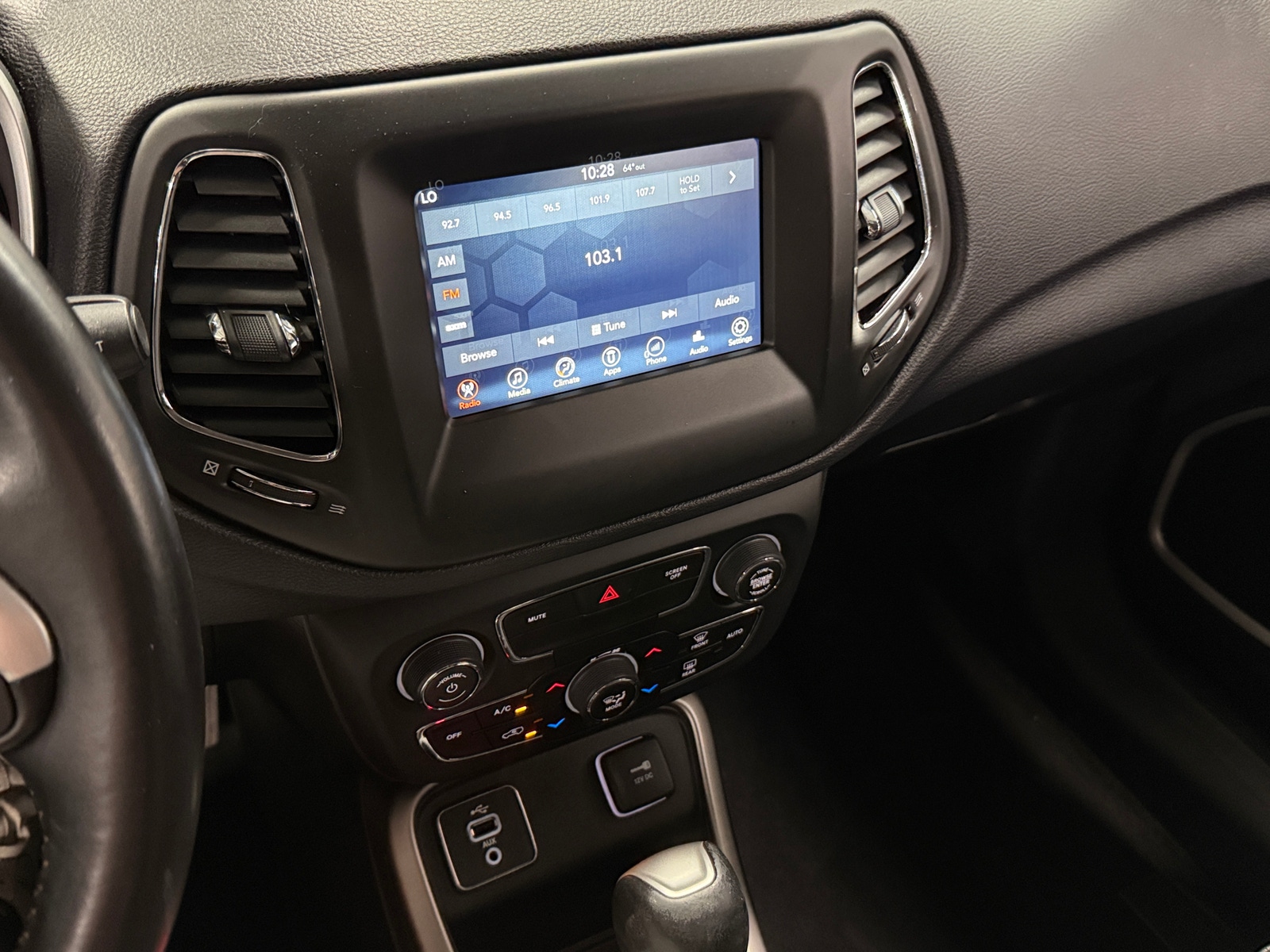 Thumbnail: 2017 Jeep Compass - 4