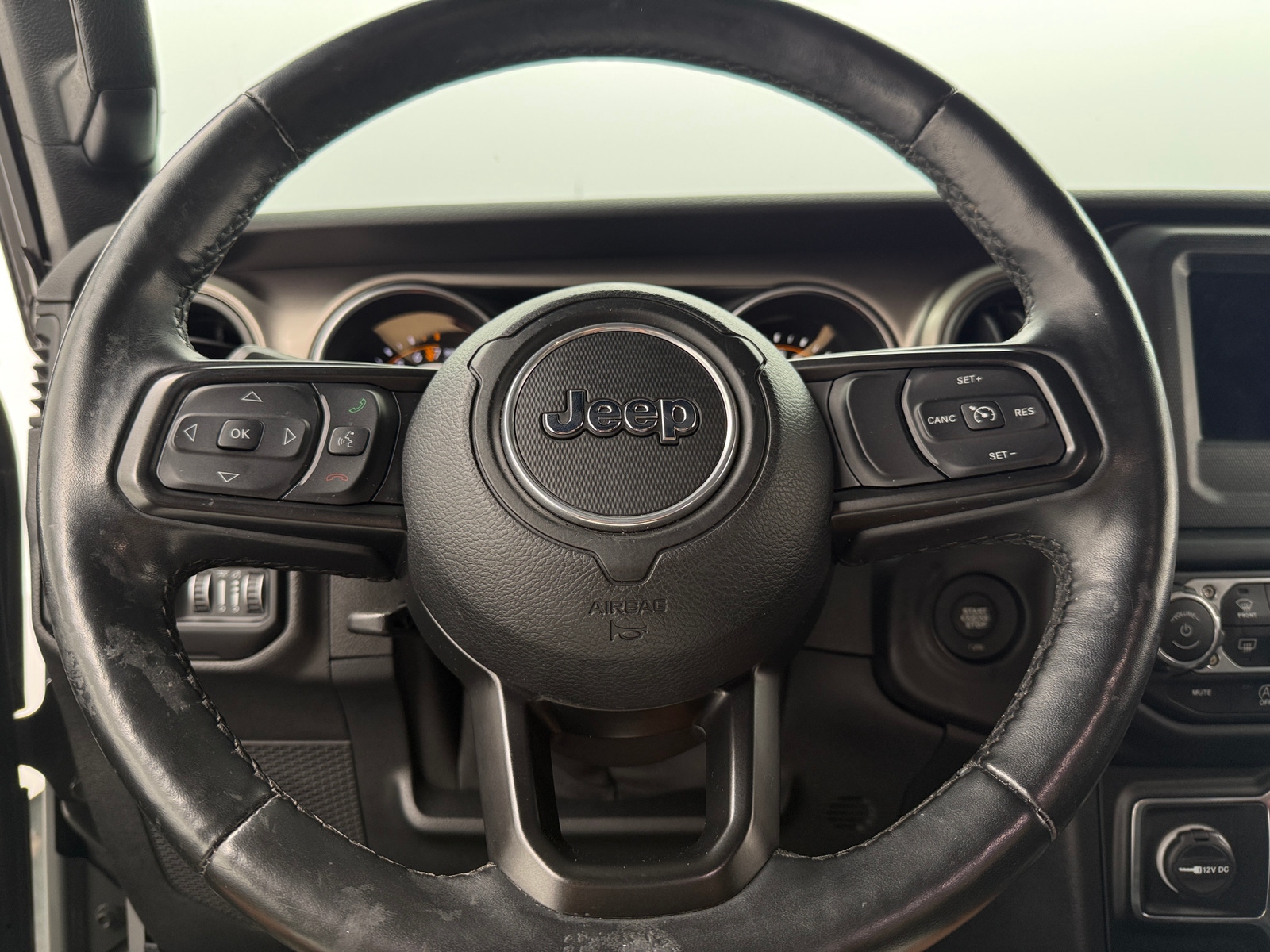 Thumbnail: 2020 Jeep Wrangler - 5