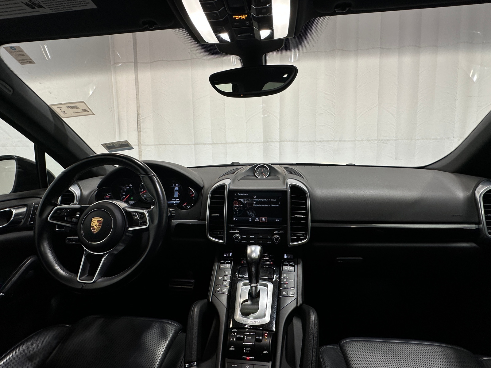 Thumbnail: 2017 Porsche Cayenne - 2
