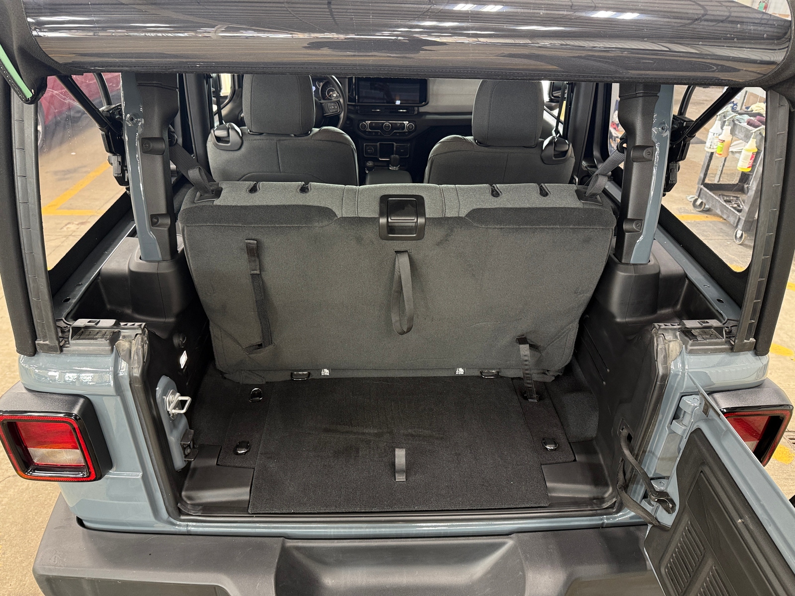 Thumbnail: 2024 Jeep Wrangler - 7