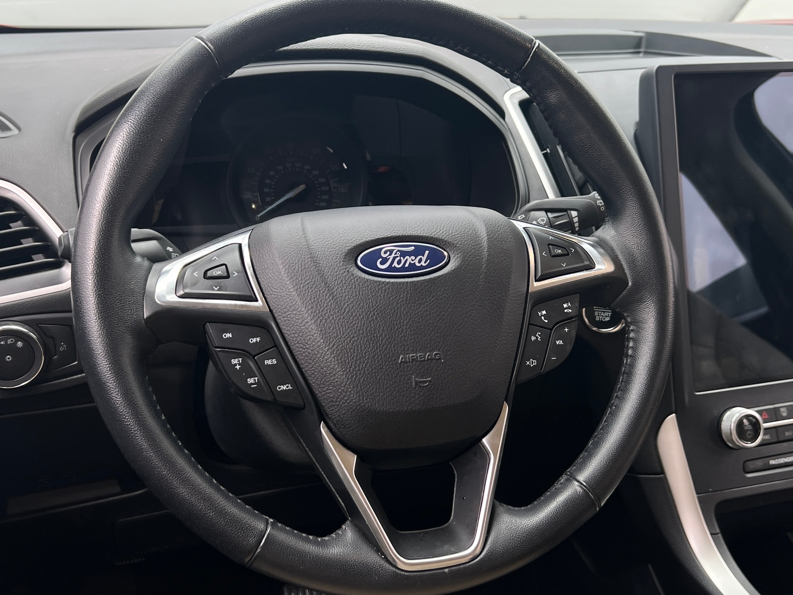 Thumbnail: 2023 Ford Edge - 4