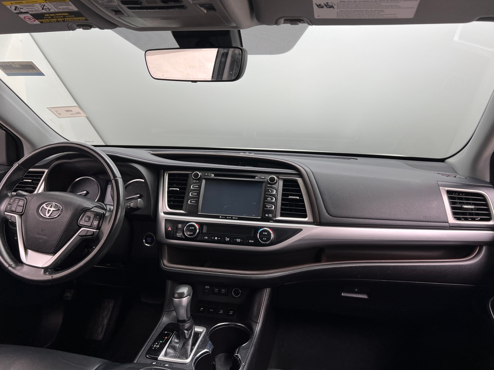 Thumbnail: 2018 Toyota Highlander - 2