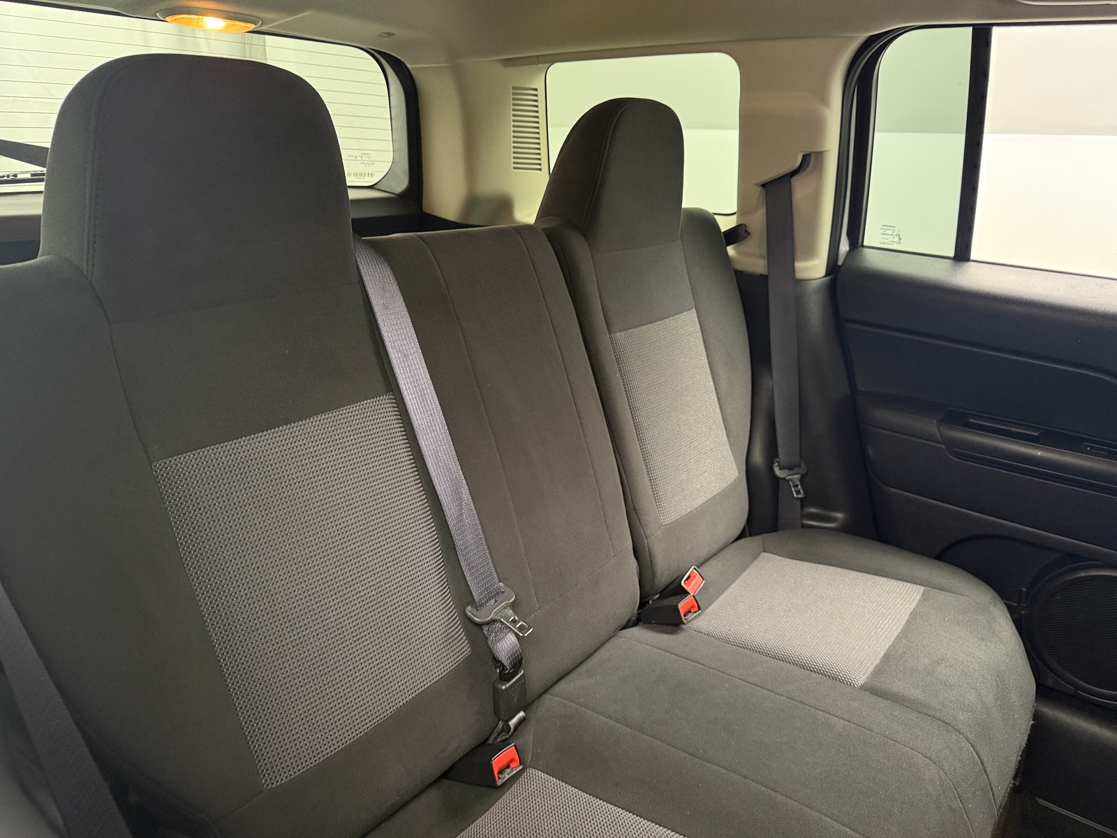 Thumbnail: 2017 Jeep Patriot - 6