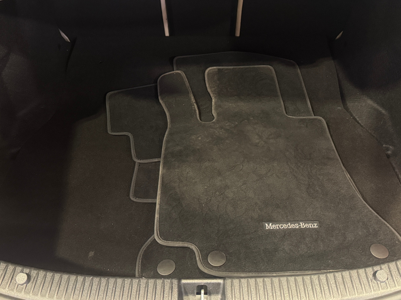 Thumbnail: 2016 Mercedes-Benz C-Class - 6