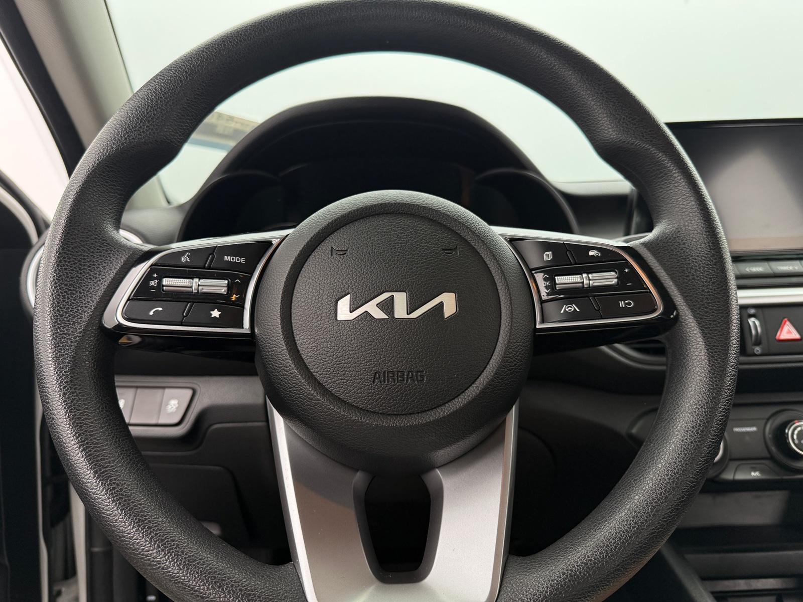 Thumbnail: 2024 Kia Forte - 5