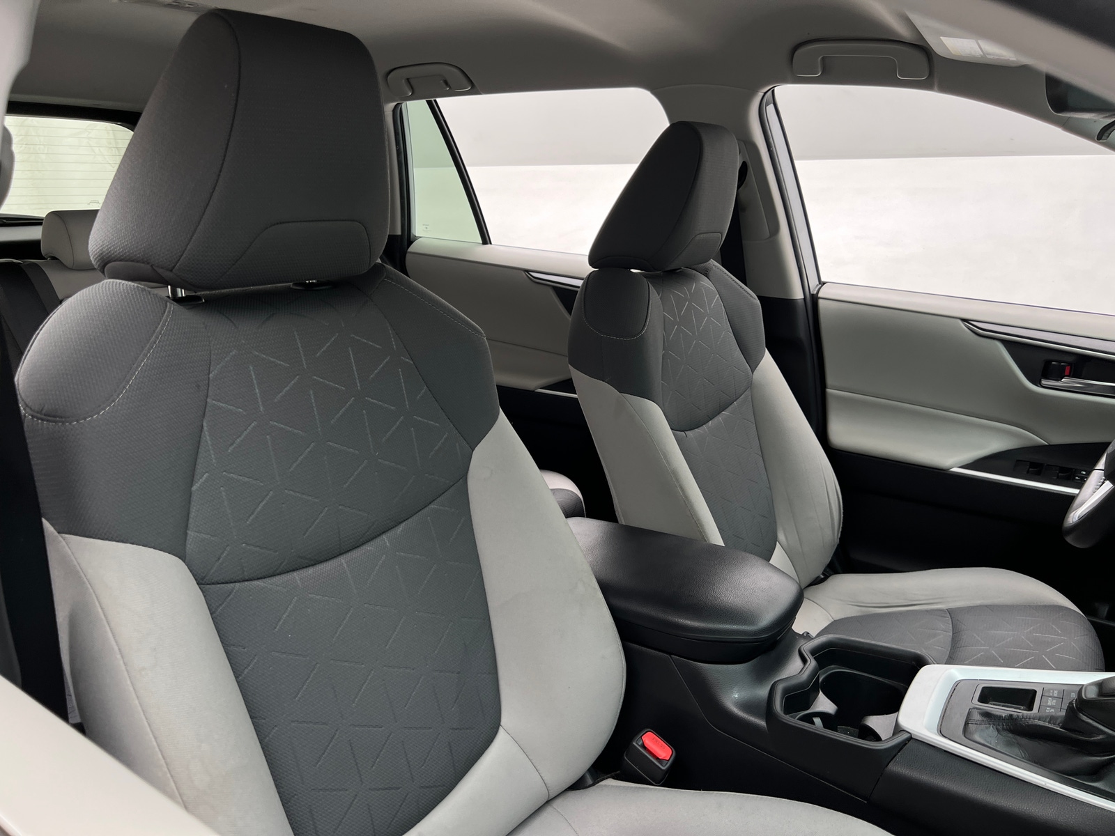 Thumbnail: 2021 Toyota RAV4 - 2