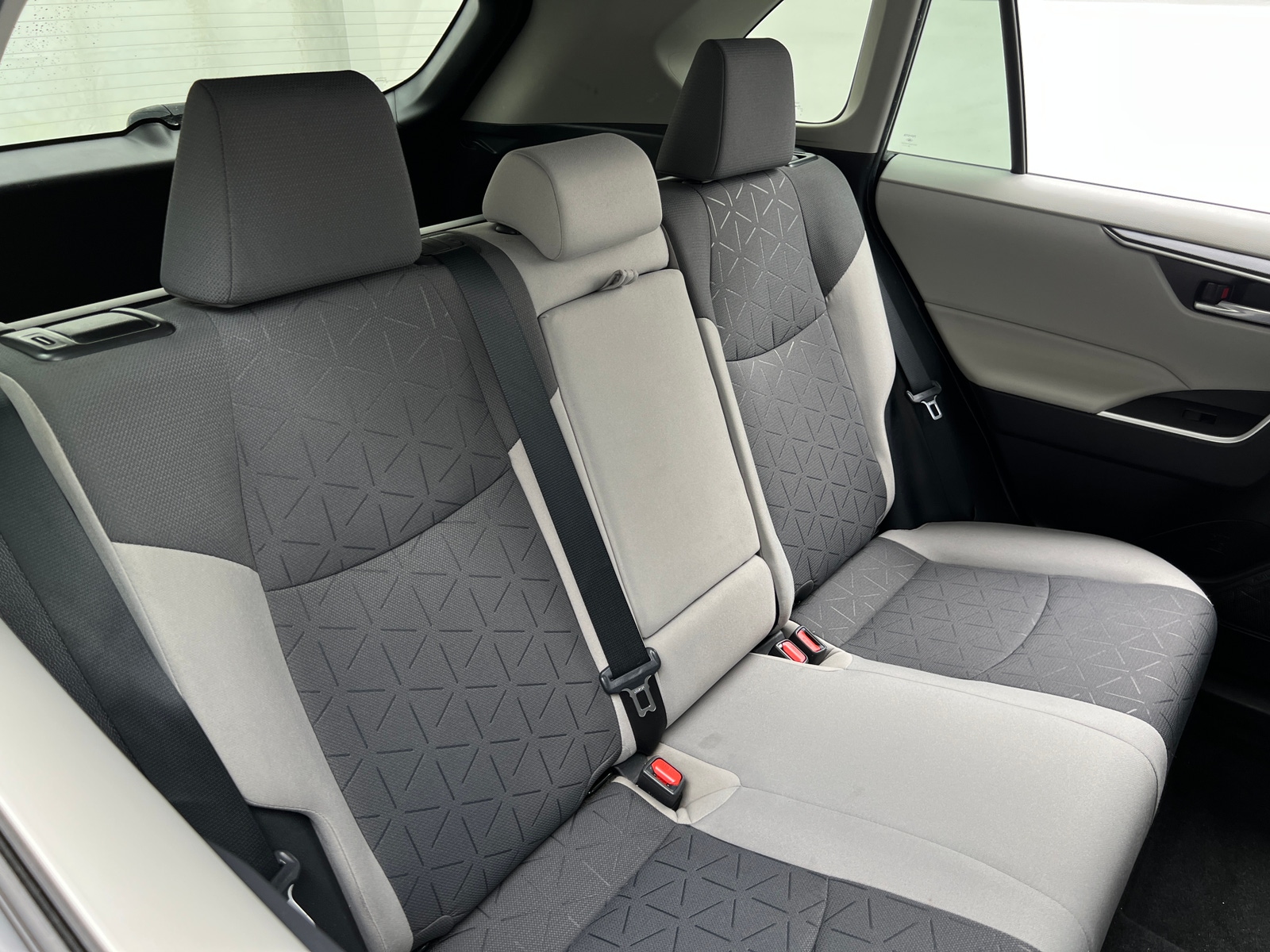 Thumbnail: 2021 Toyota RAV4 - 6