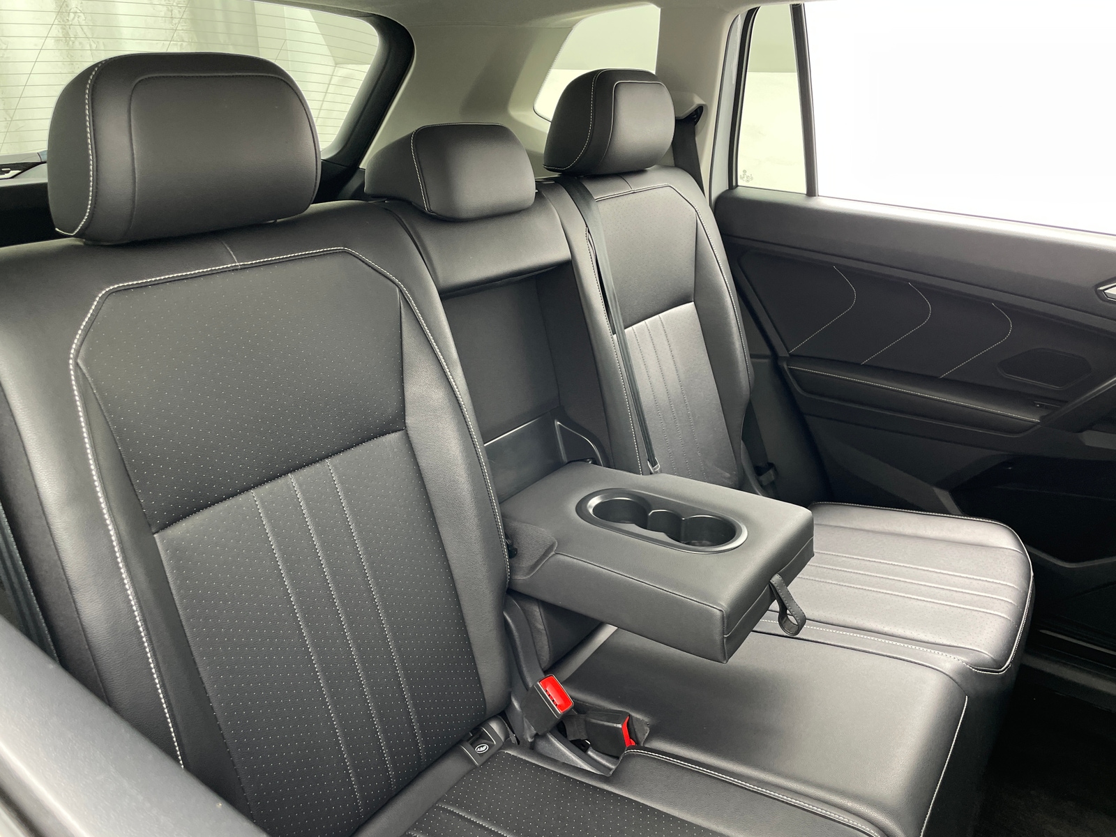 Thumbnail: 2024 Volkswagen Tiguan - 5