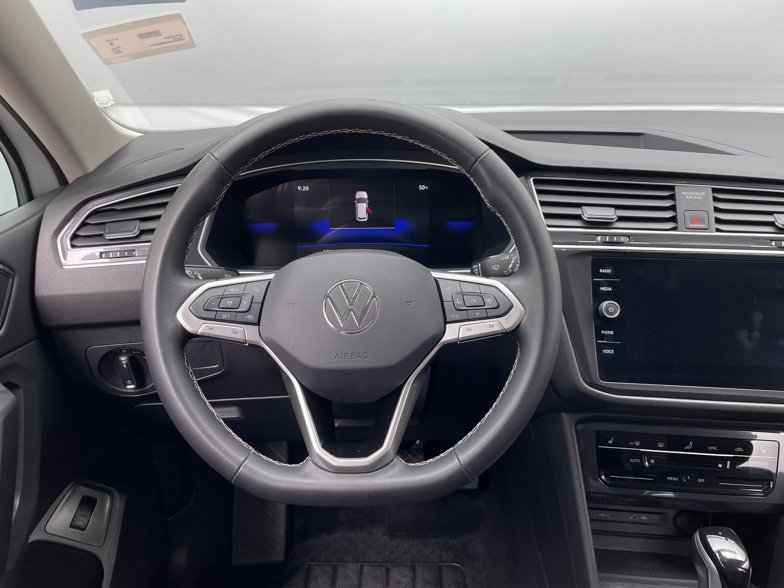 Thumbnail: 2024 Volkswagen Tiguan - 4