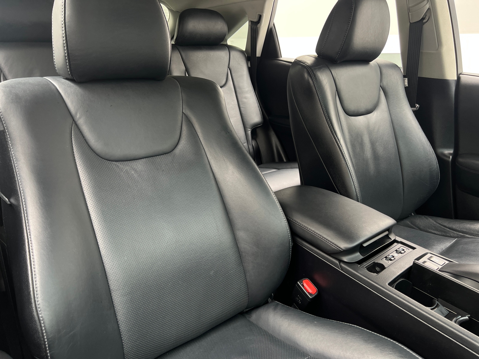 Thumbnail: 2015 Lexus RX - 2